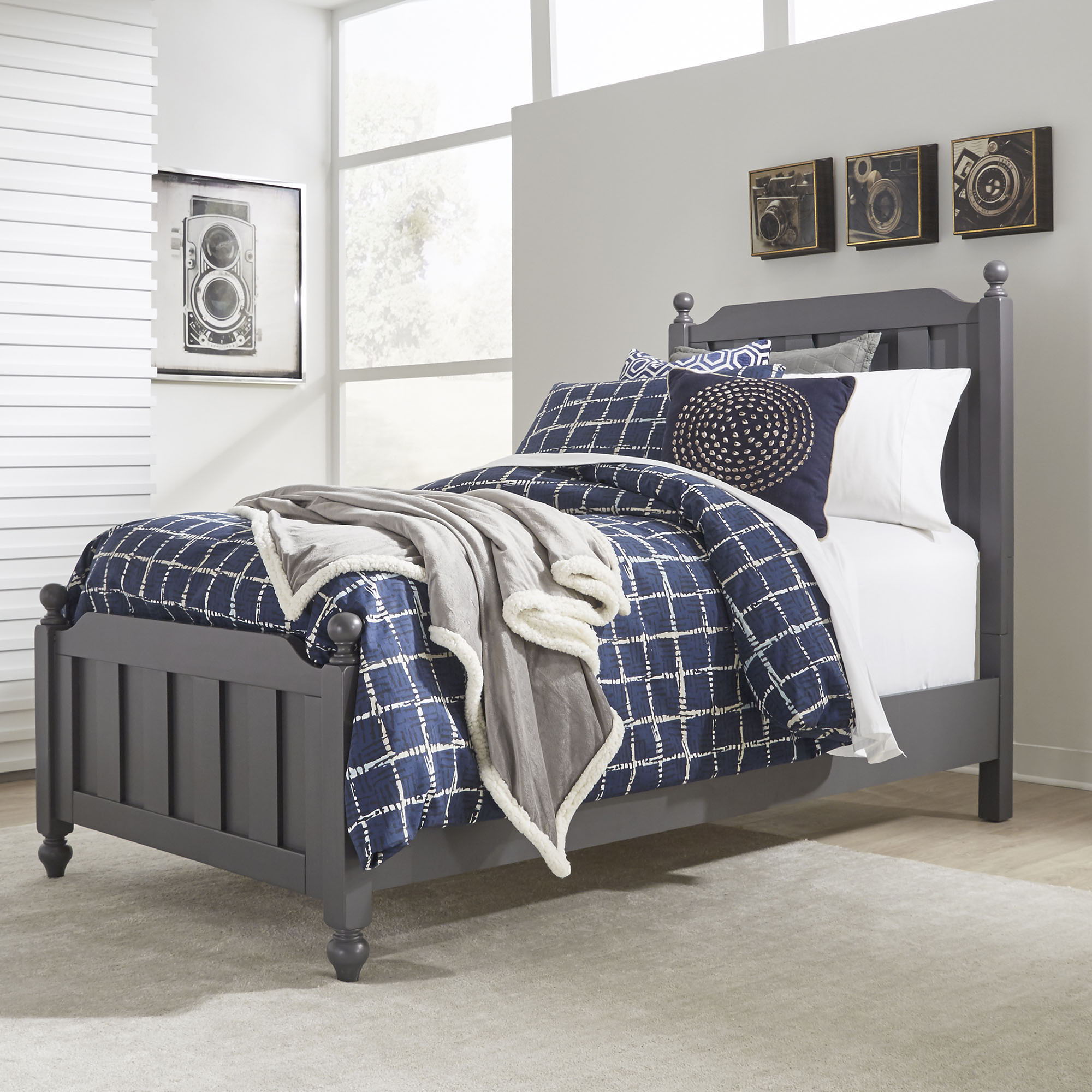 Cottage View - Panel Bed