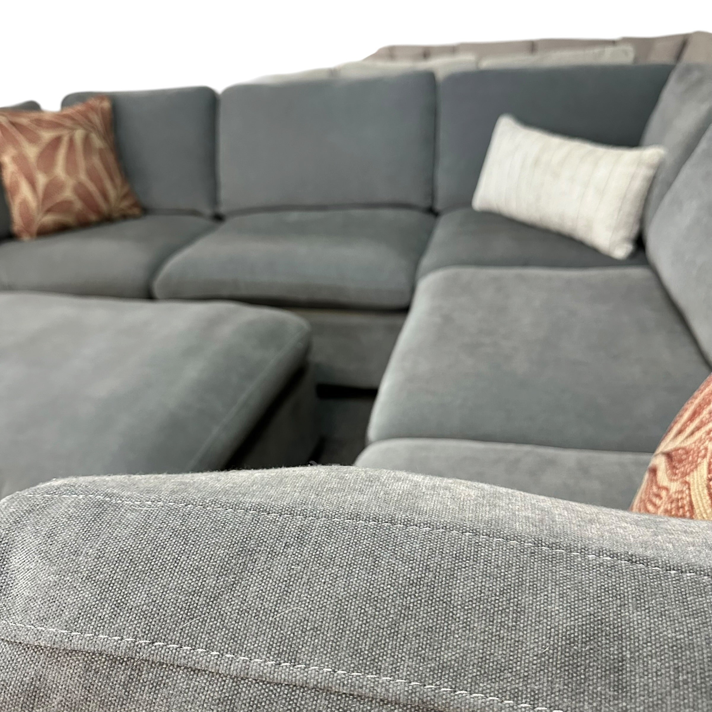 Modular 6 Pc Sectional with Matching Ottoman