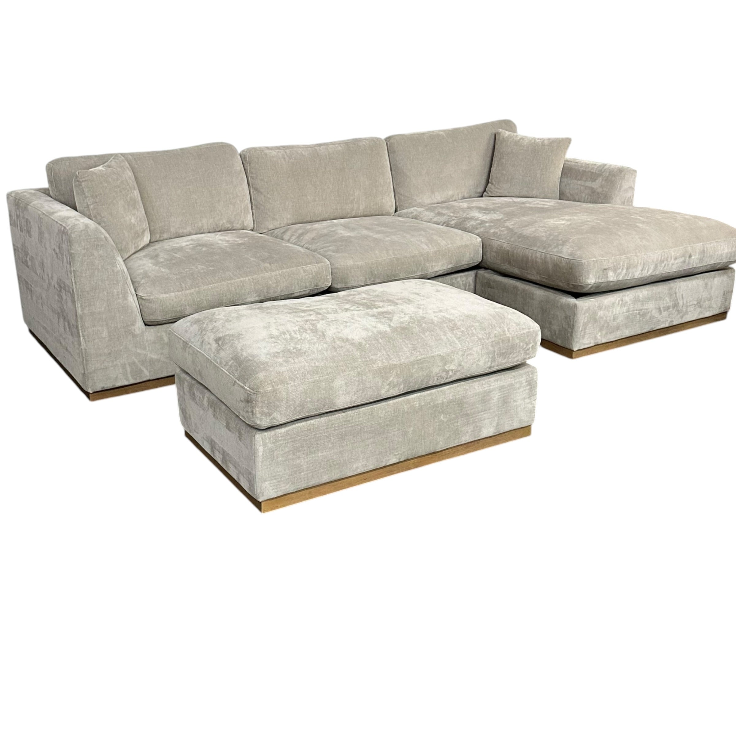 Sectional with Reversible Chaise and Ottoman in Gray