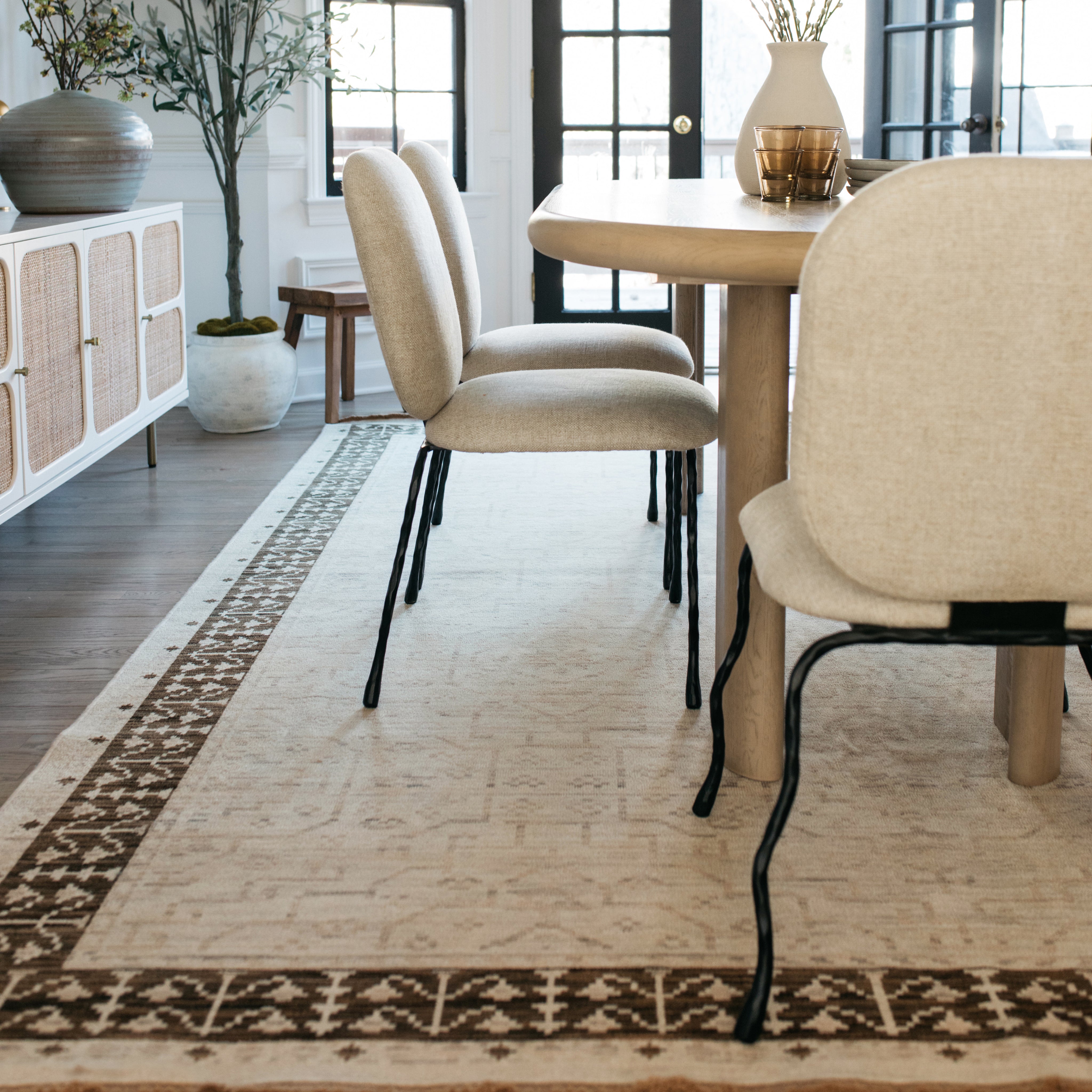 Oriental Weavers Acacia ACA02 Beige/Brown Area Rug