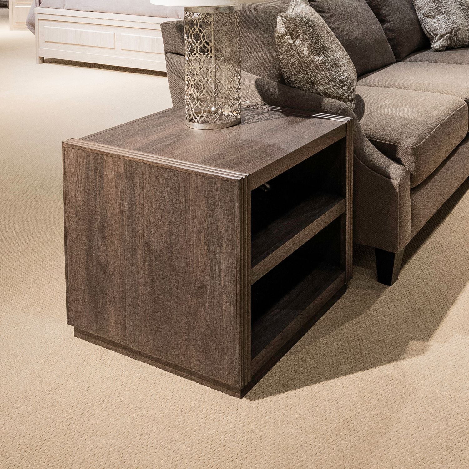 Modern Edge - Table
