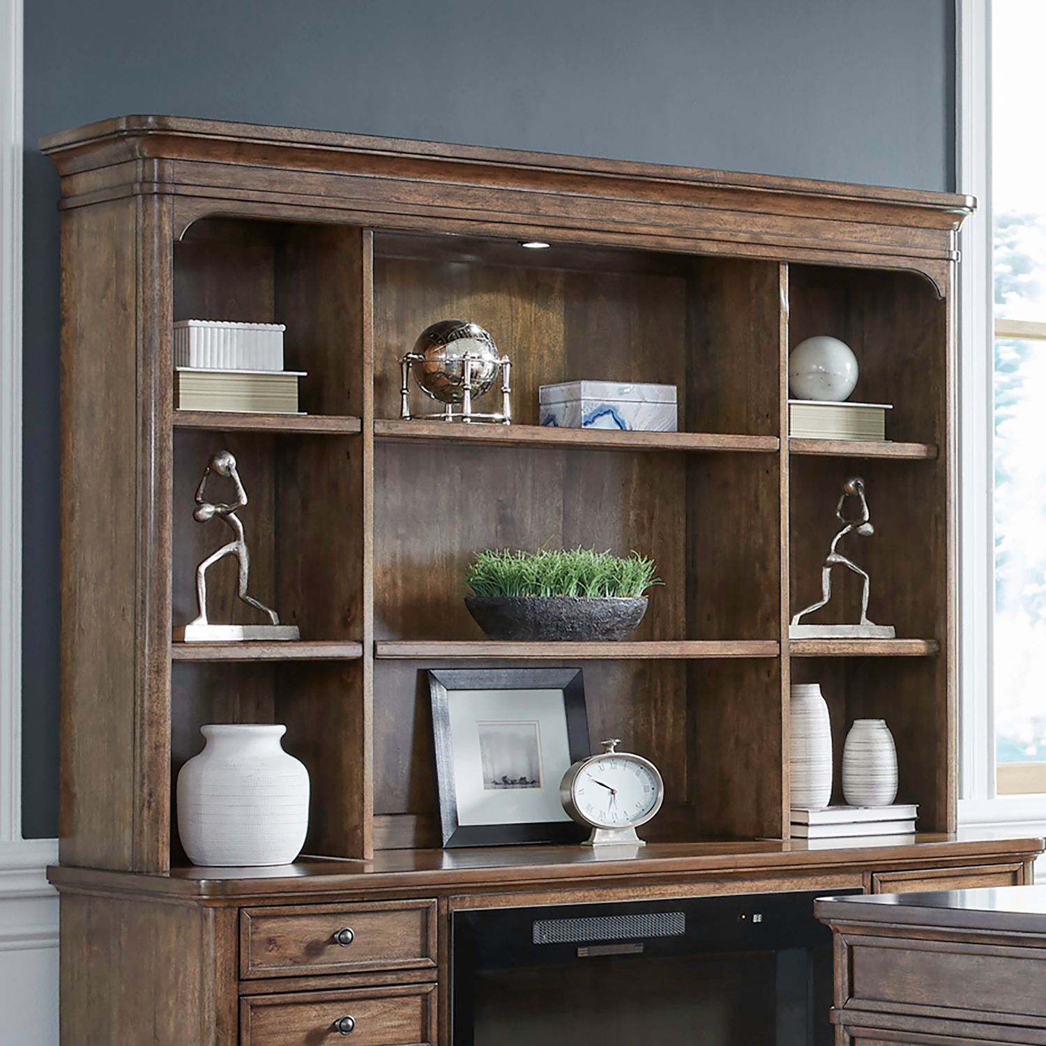 Credenza Hutch