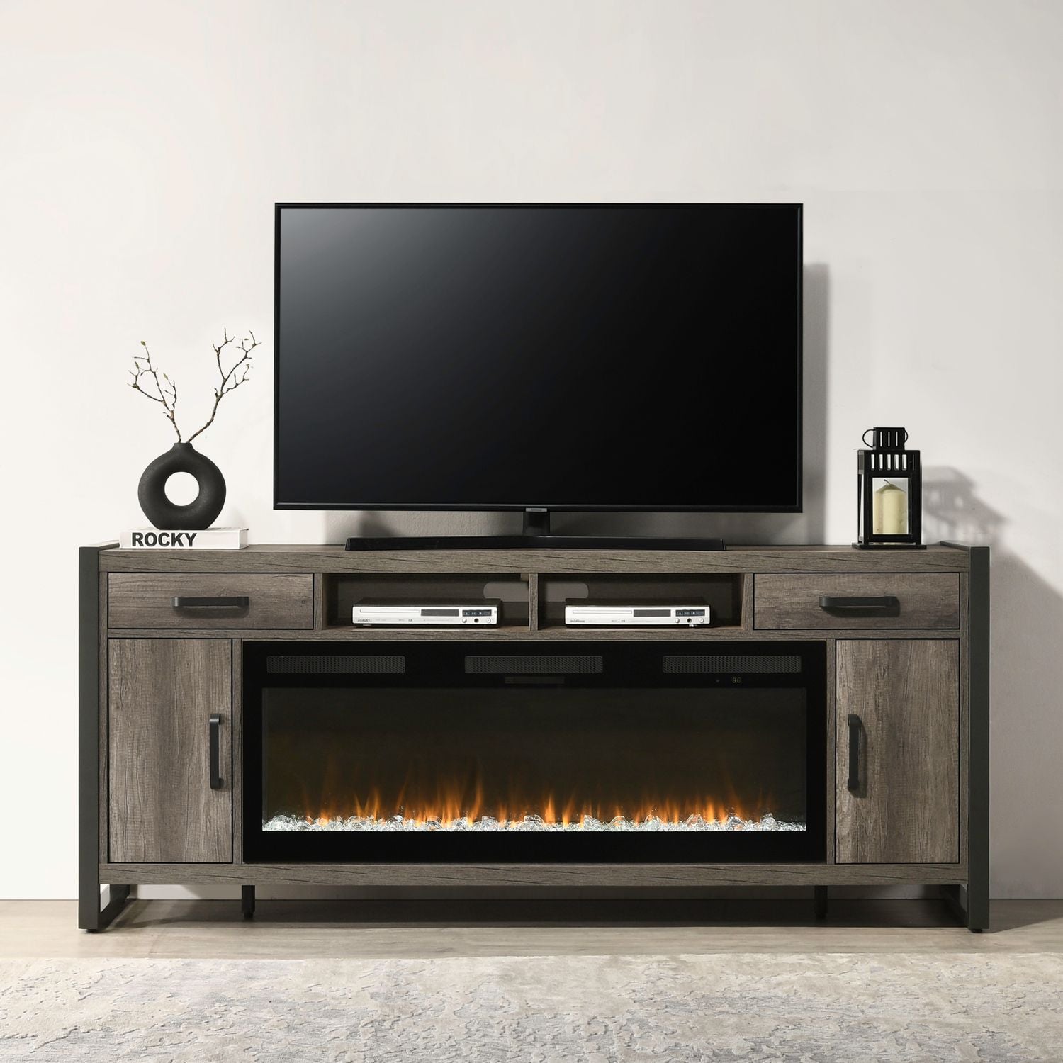 686 78 Inch Console w/ Fire FTS