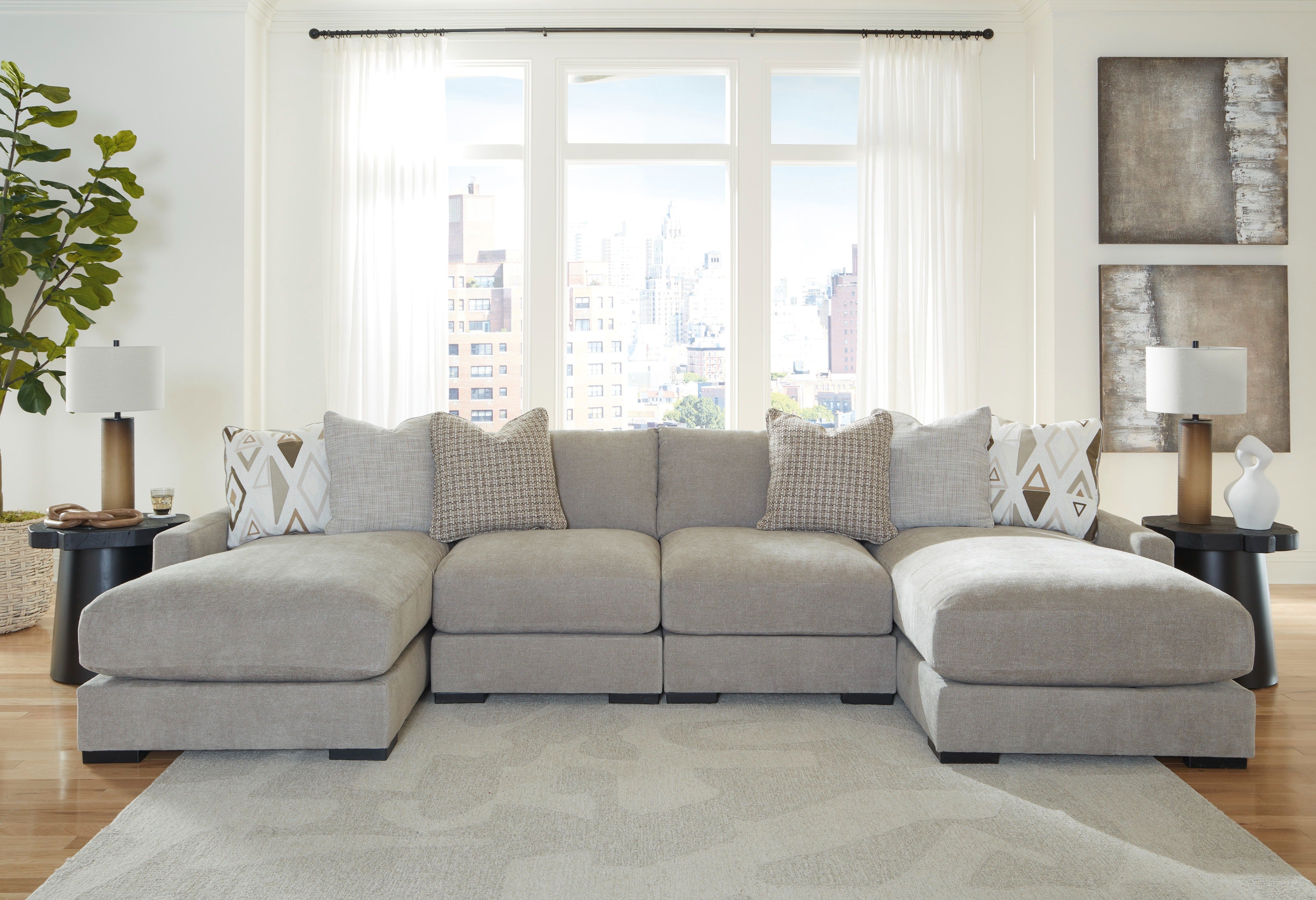 Jolie Sectional -Customizable