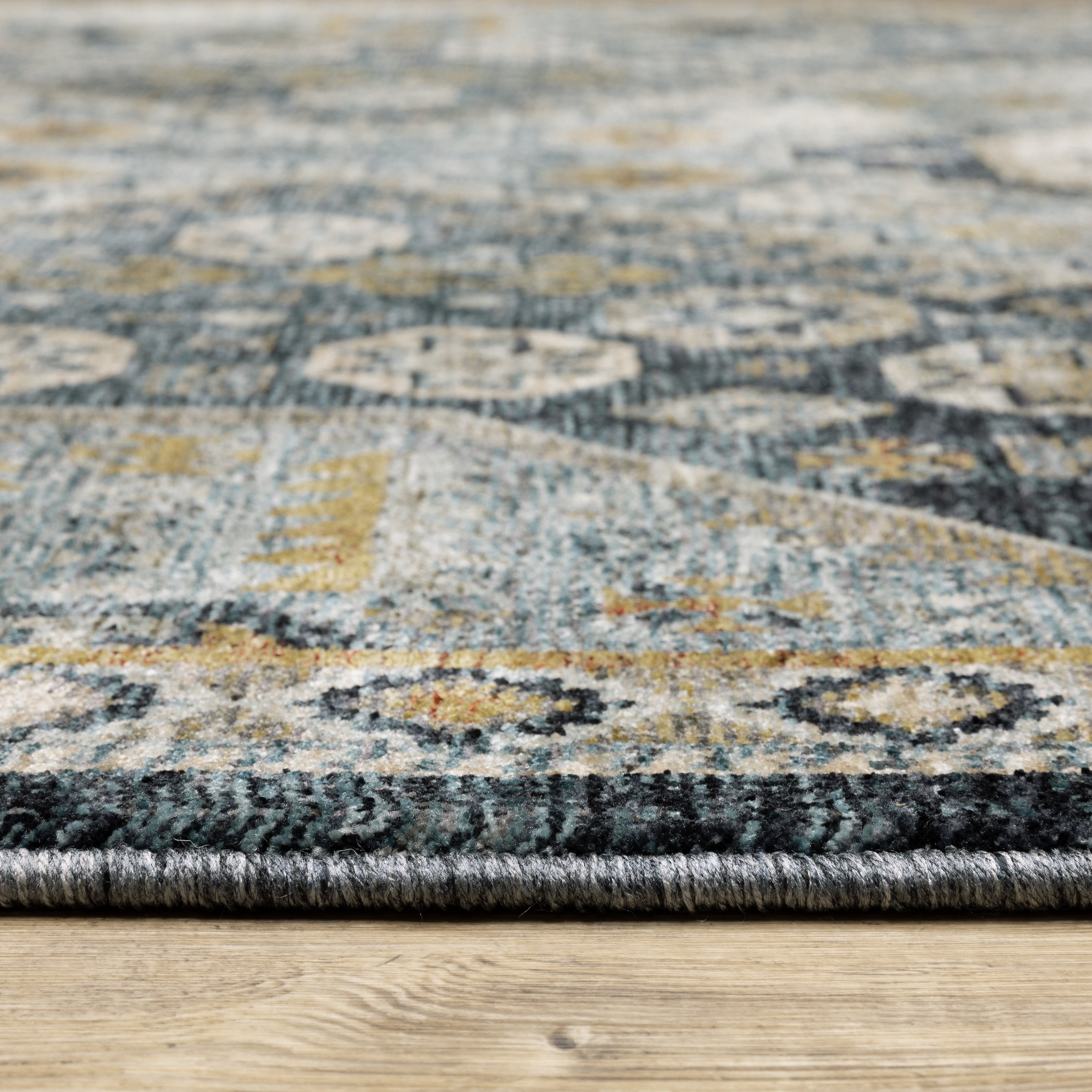 Oriental Weavers Aberdeen 7150B Blue/Gold Area Rug
