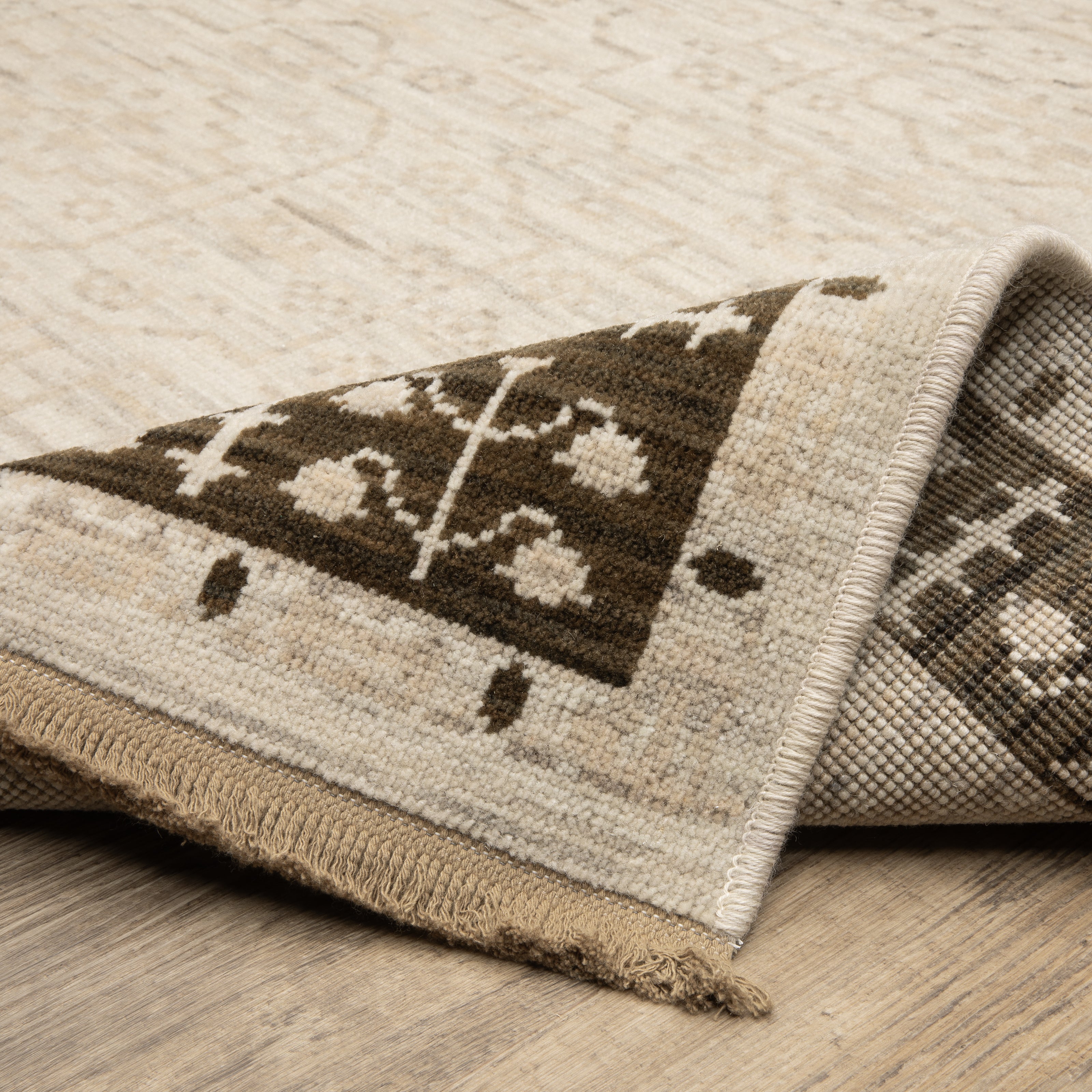 Oriental Weavers Acacia ACA02 Beige/Brown Area Rug