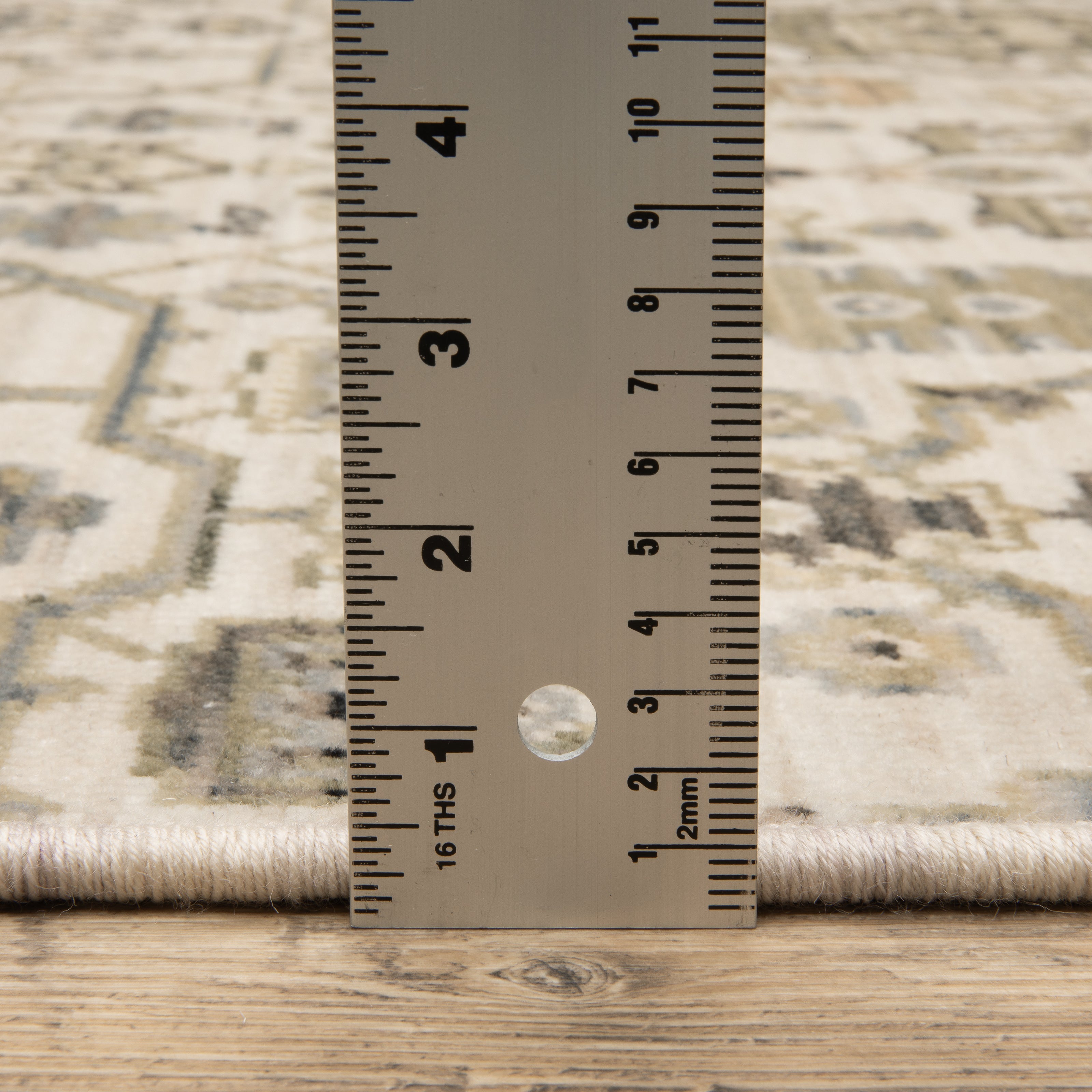 Oriental Weavers Acacia ACA16 Ivory/Gold Area Rug