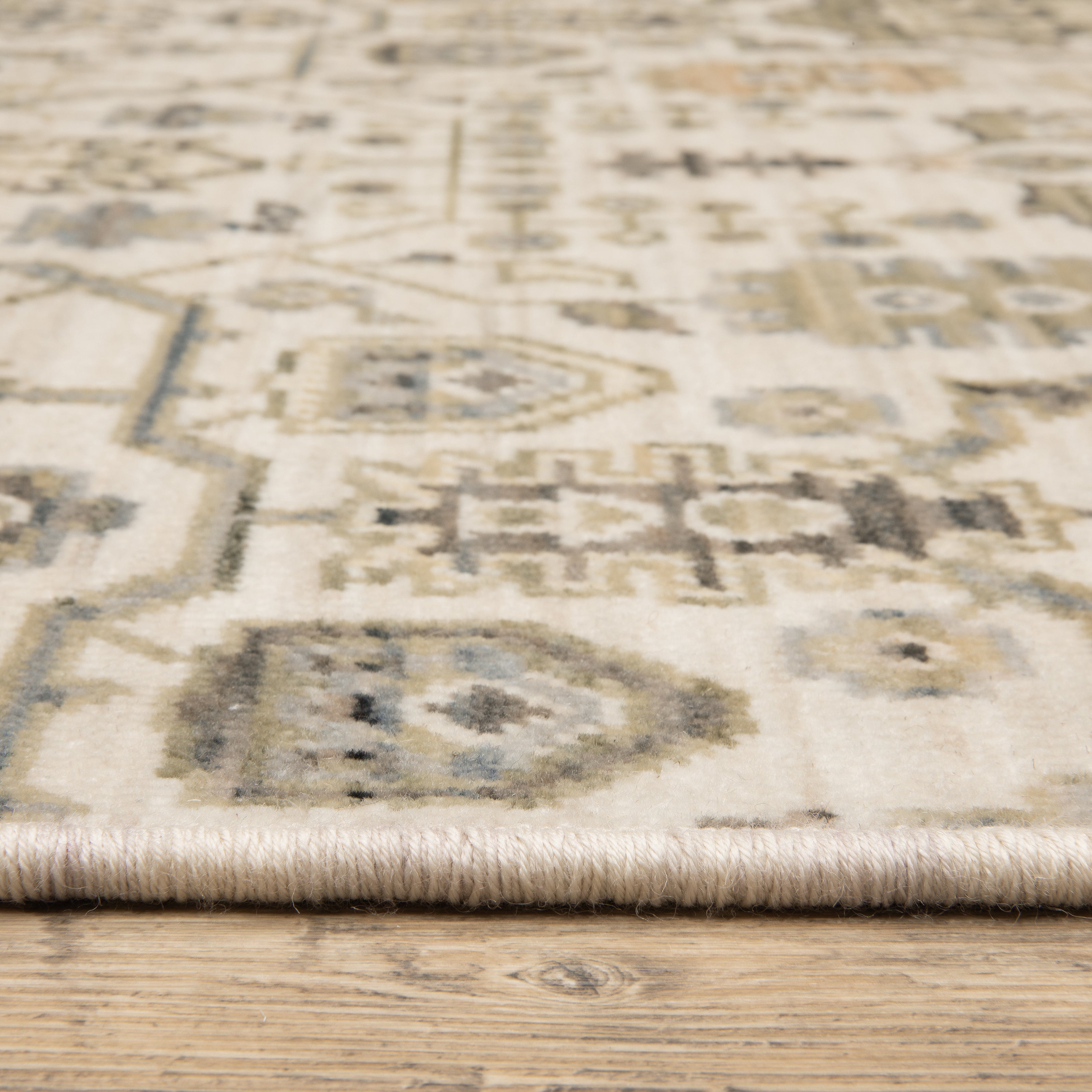Oriental Weavers Acacia ACA16 Ivory/Gold Area Rug
