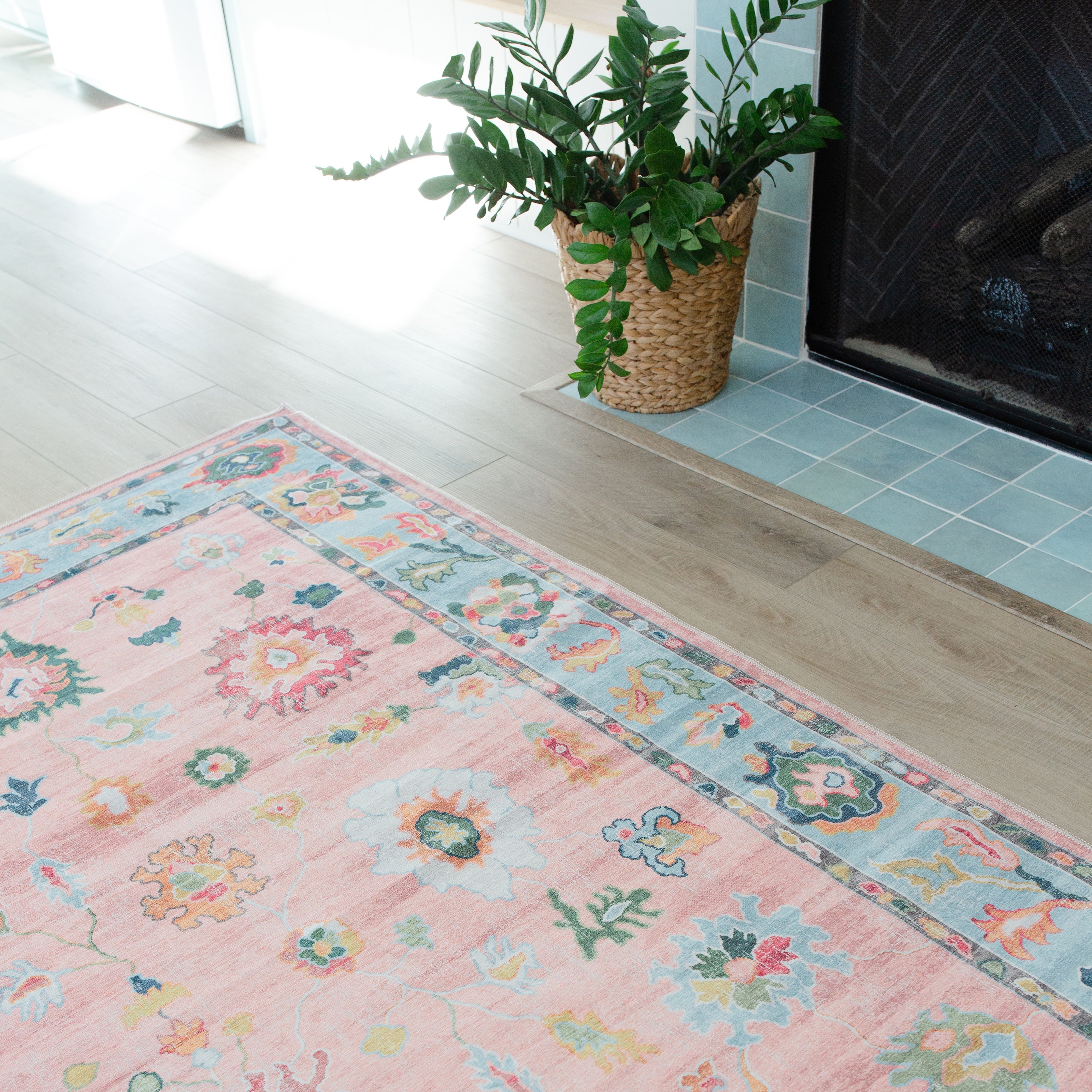 Oriental Weavers Addison ADD01 Pink/Blue Area Rug