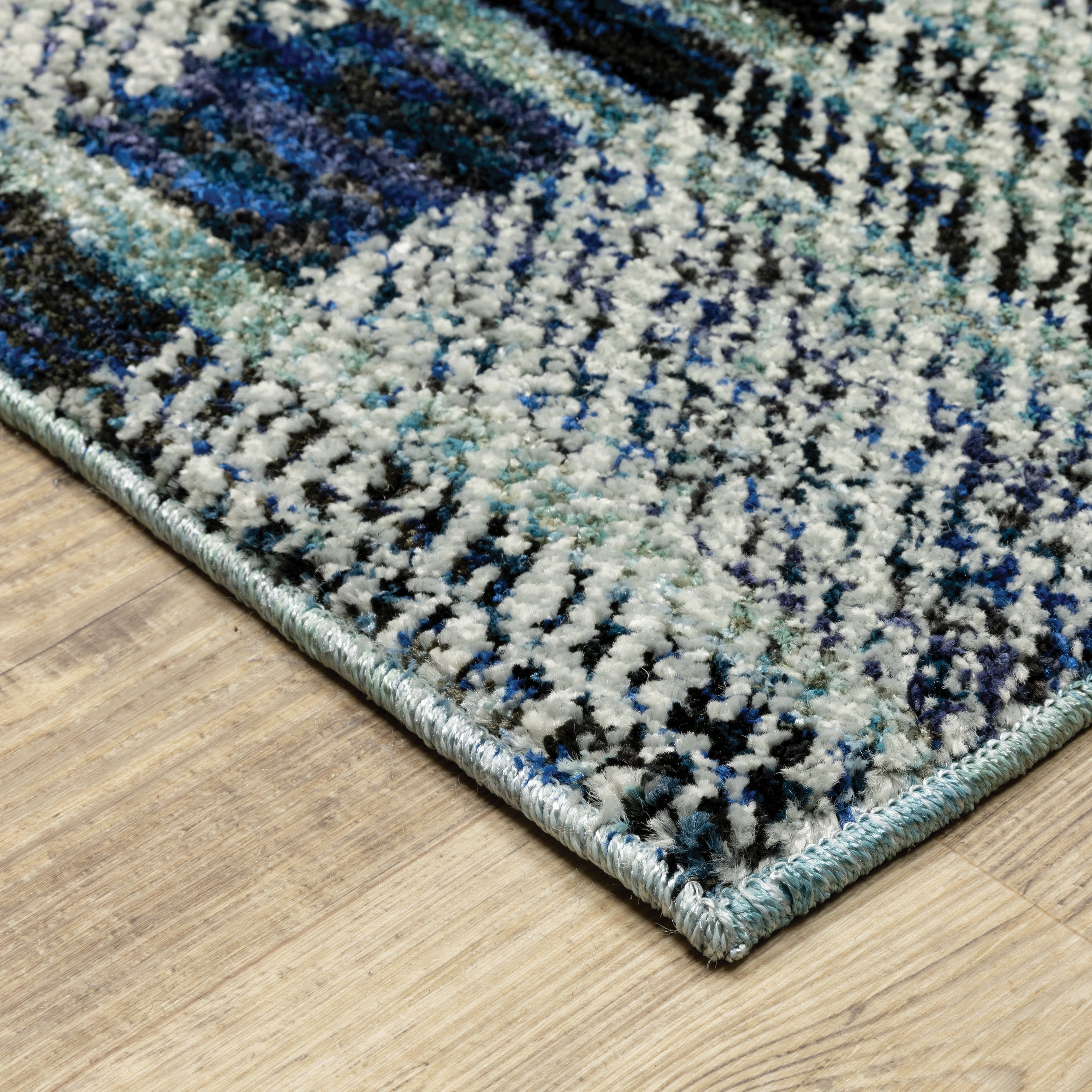 Oriental Weavers Atlas 752B Area Rug