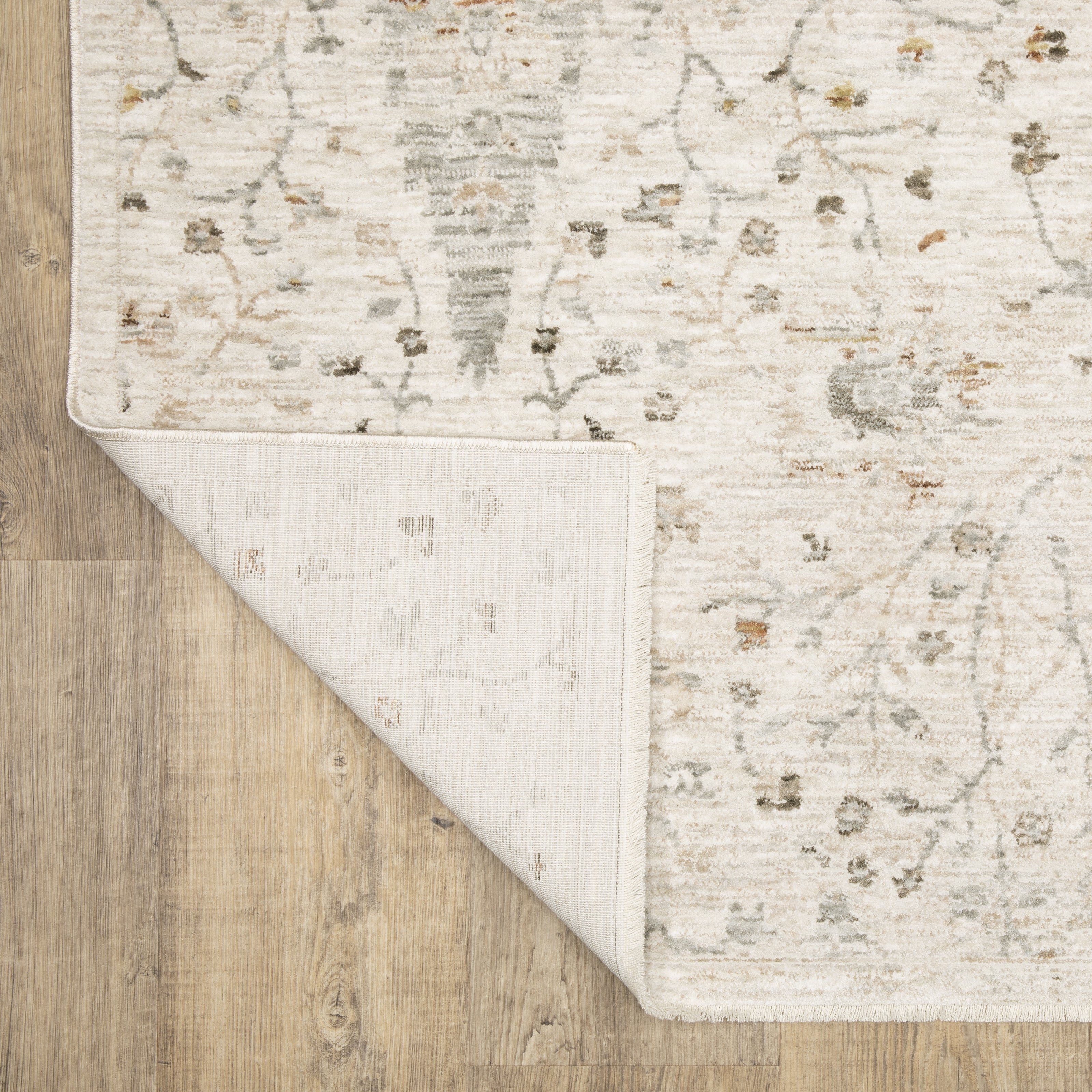 Oriental Weavers Avalon AVA01 Ivory/Beige Area Rug