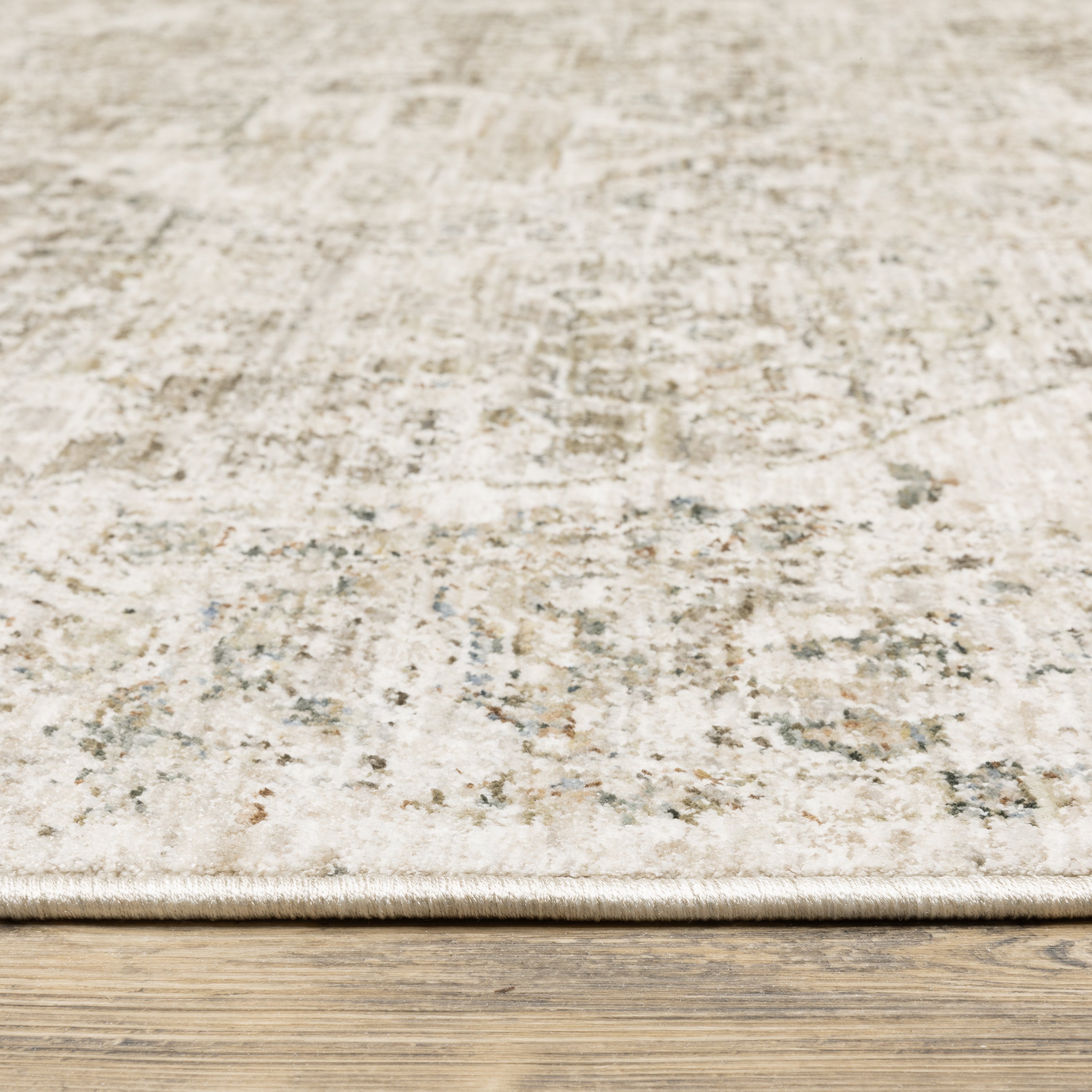 Oriental Weavers Avalon AVA08 Beige/Grey Area Rug