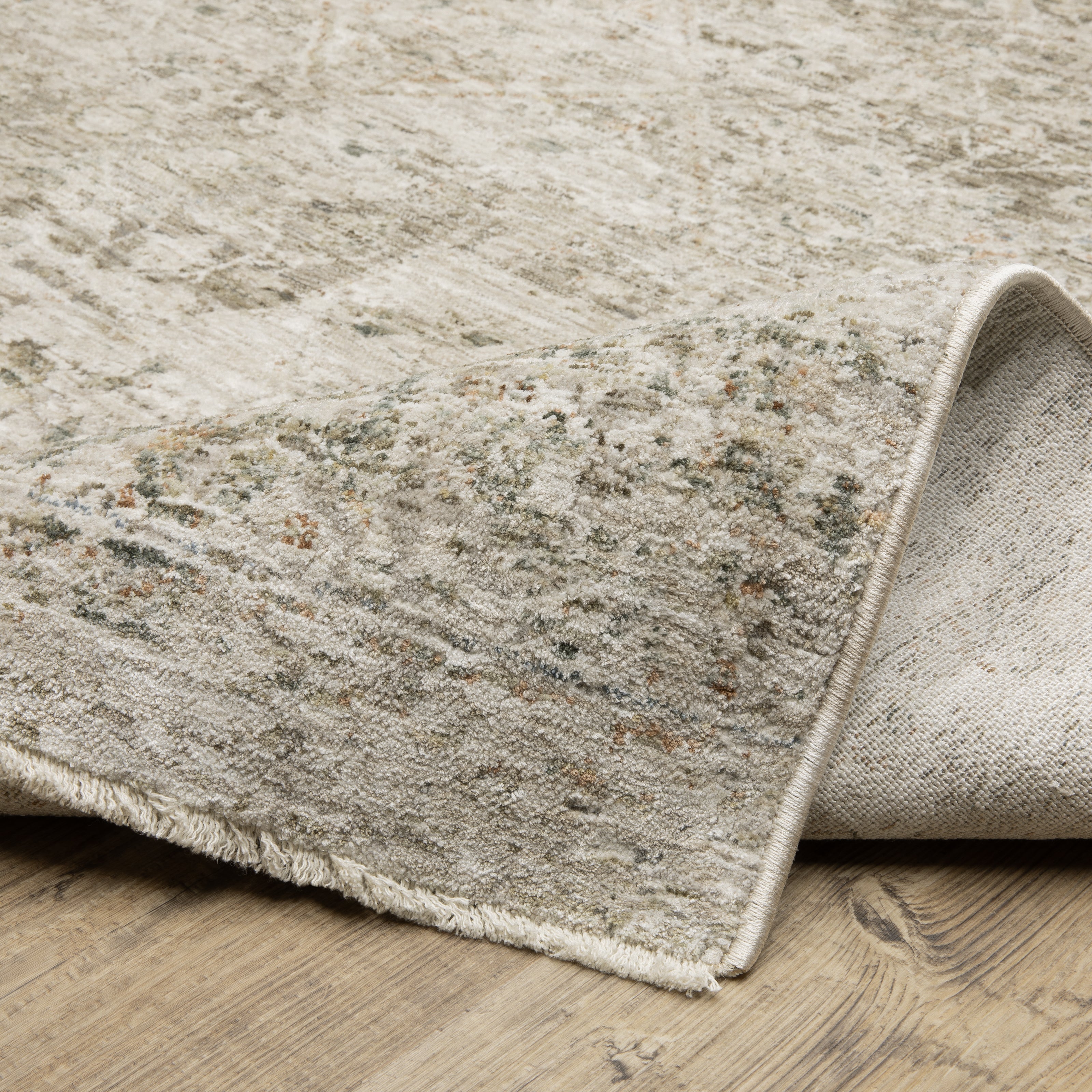 Oriental Weavers Avalon AVA08 Beige/Grey Area Rug