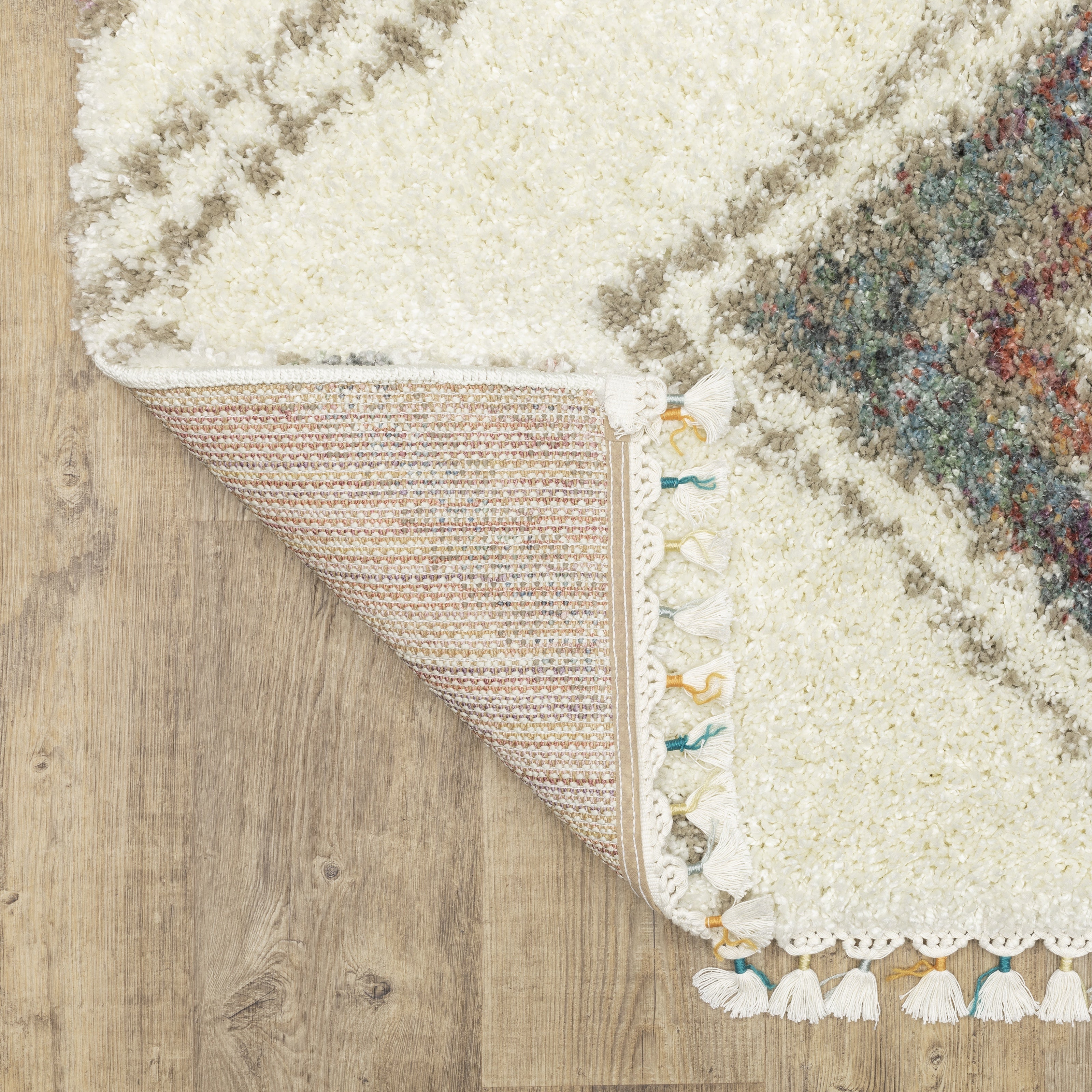 Oriental Weavers Axis AX07A Ivory/Multi Area Rug