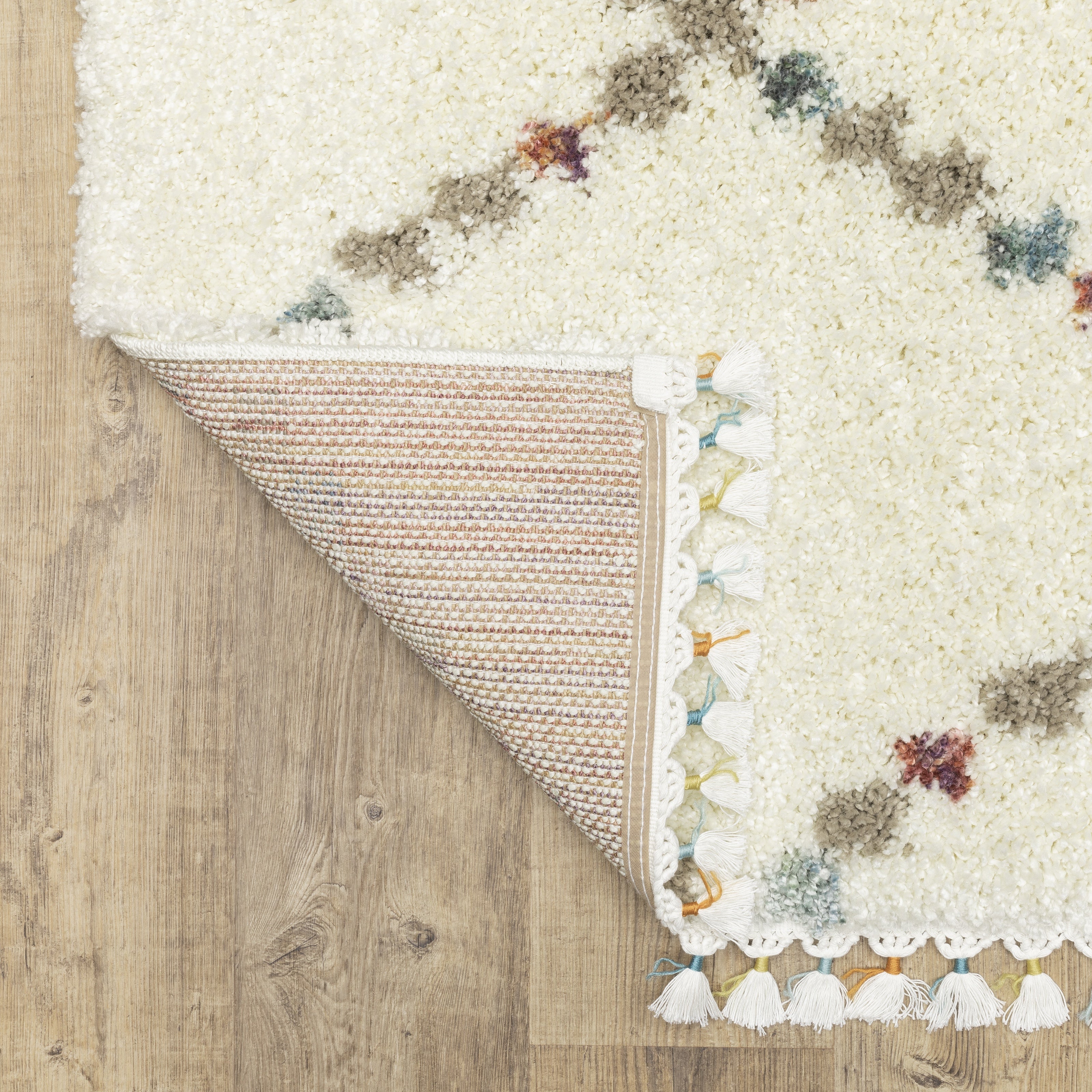 Oriental Weavers Axis AX08A Ivory/Multi Area Rug