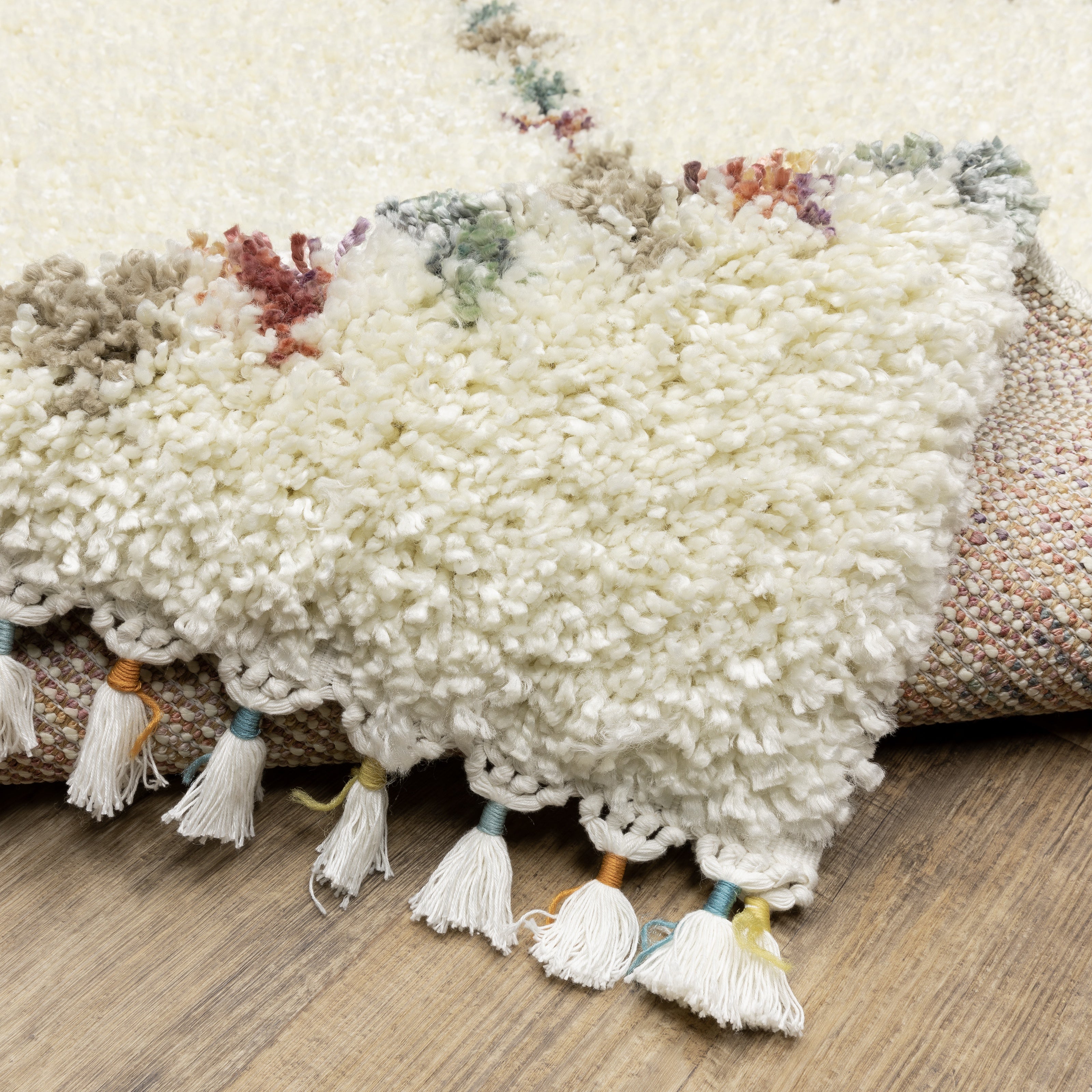 Oriental Weavers Axis AX08A Ivory/Multi Area Rug