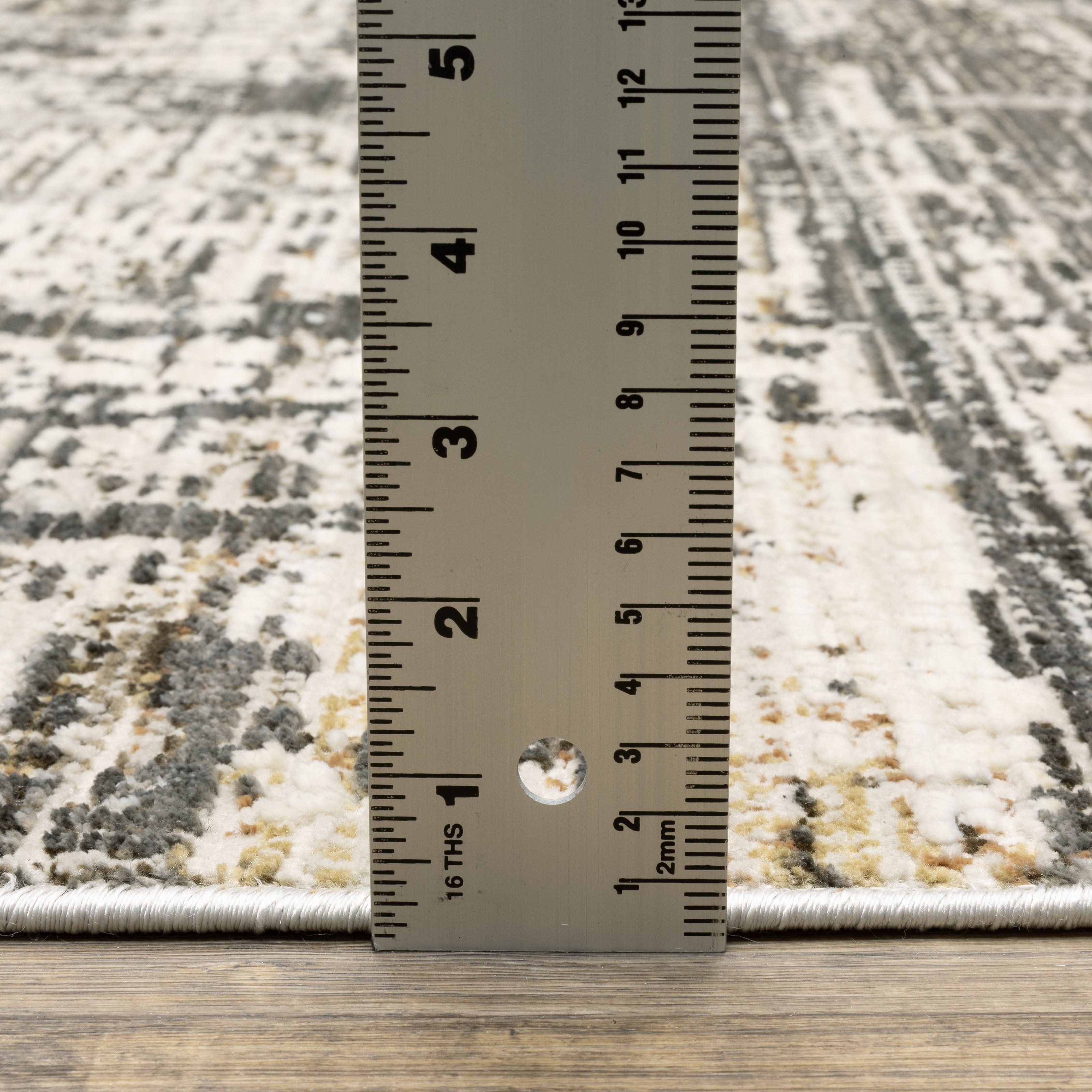 Oriental Weavers Branigan BRG01 Beige/Brown Area Rug