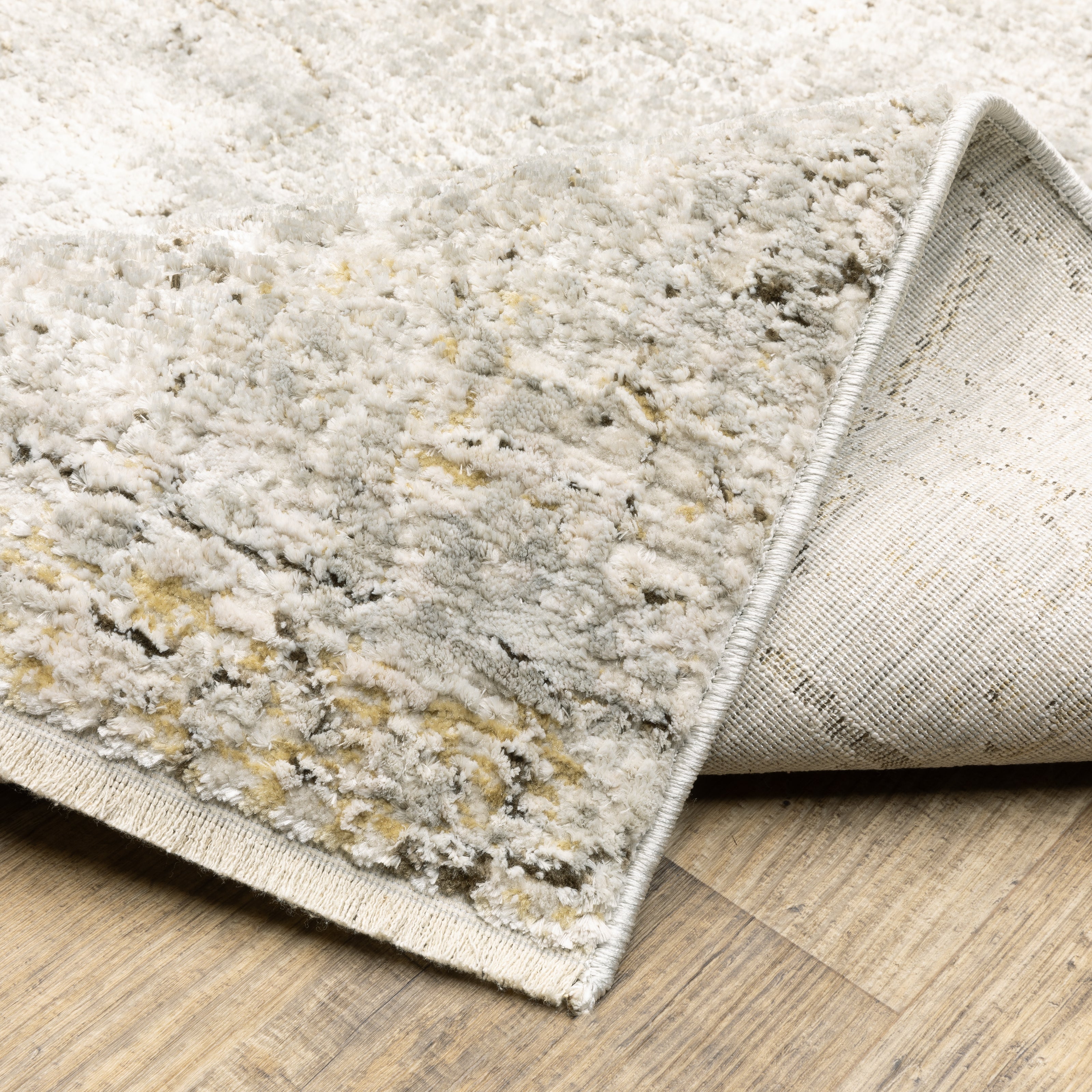 Oriental Weavers Branigan BRG05 Beige/Gold Area Rug