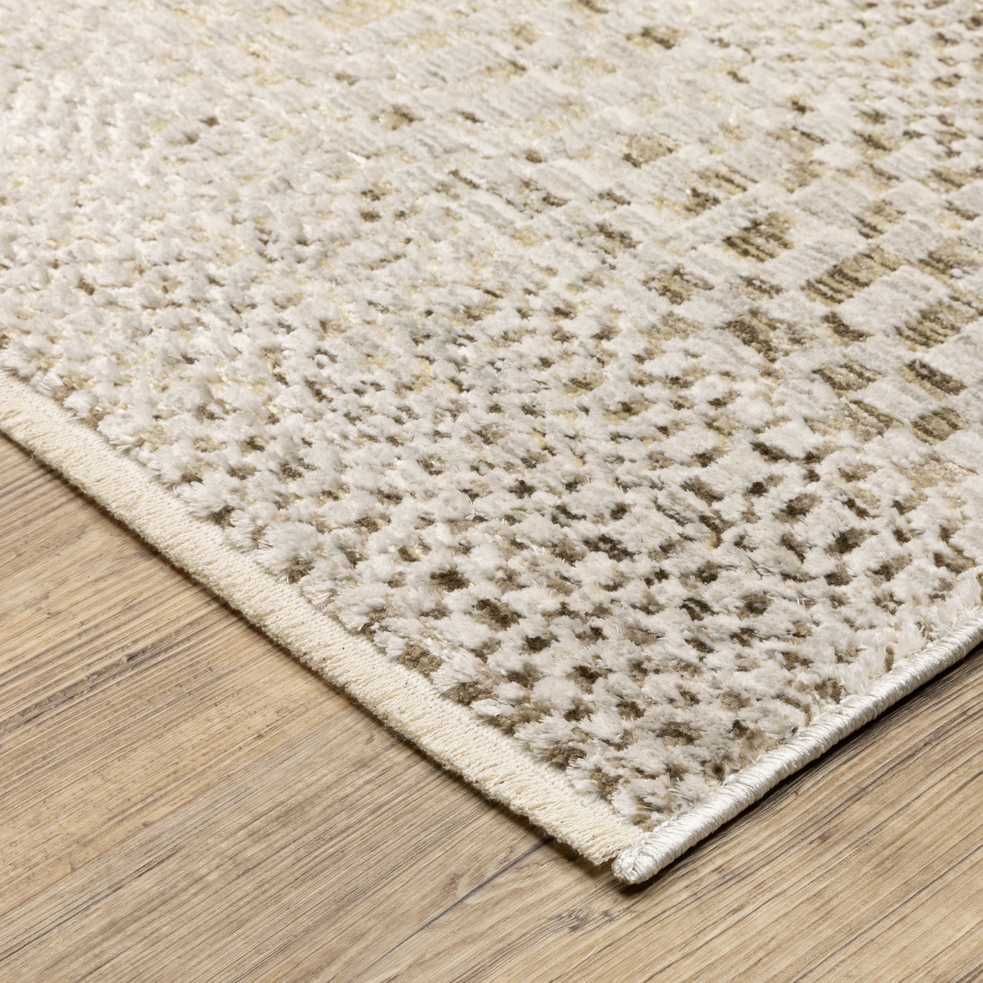 Oriental Weavers Branigan BRG06 Beige/Gold Area Rug