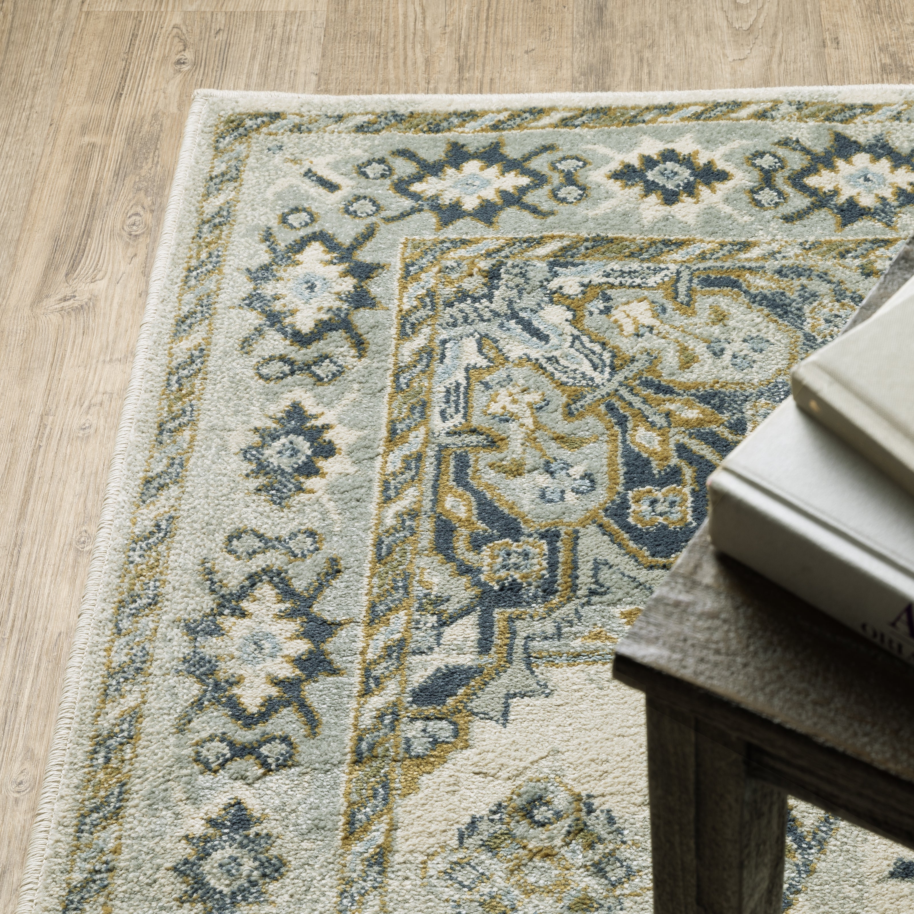 Oriental Weavers Branson BR04B Ivory/Blue Area Rug