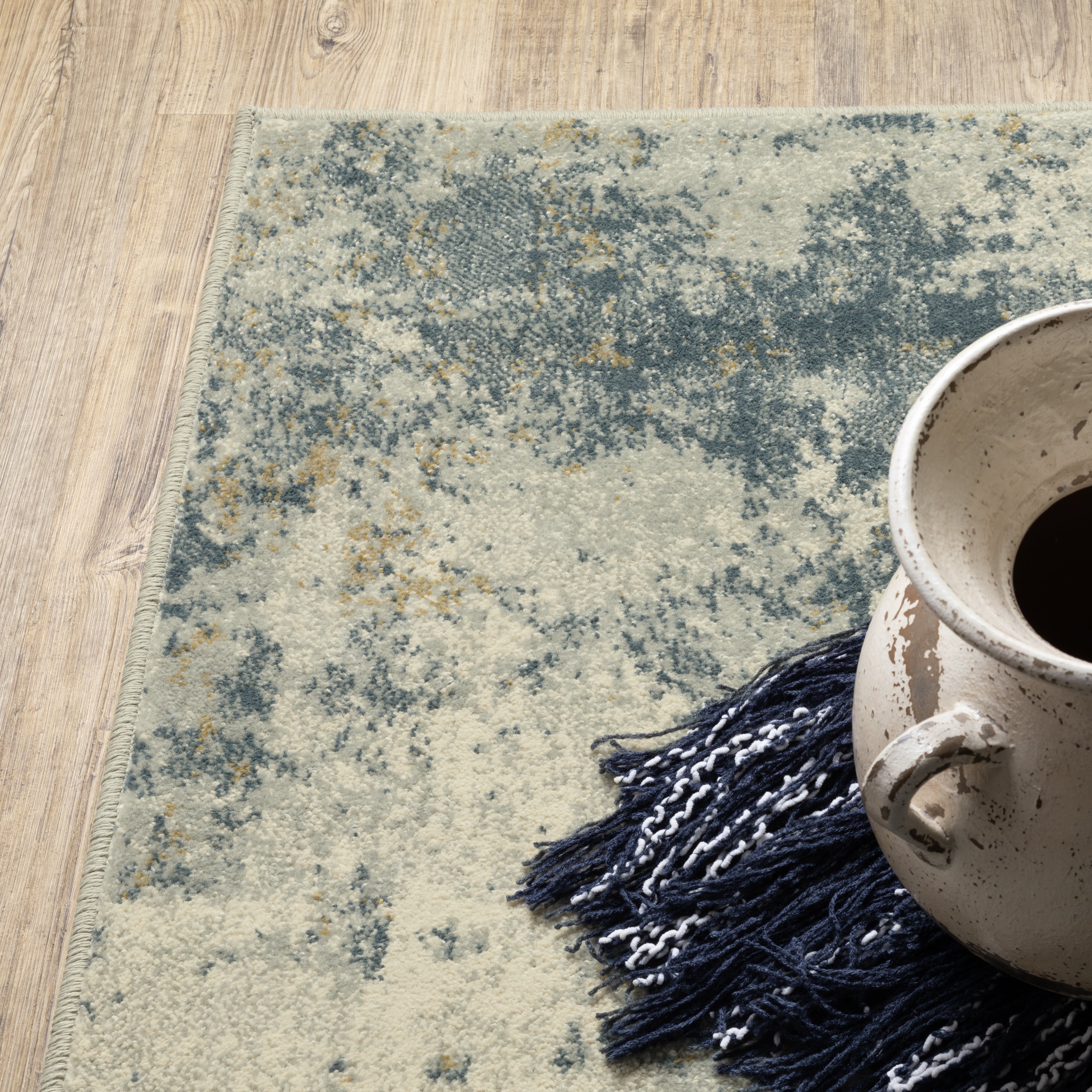 Oriental Weavers Branson BR12A Beige/Blue Area Rug