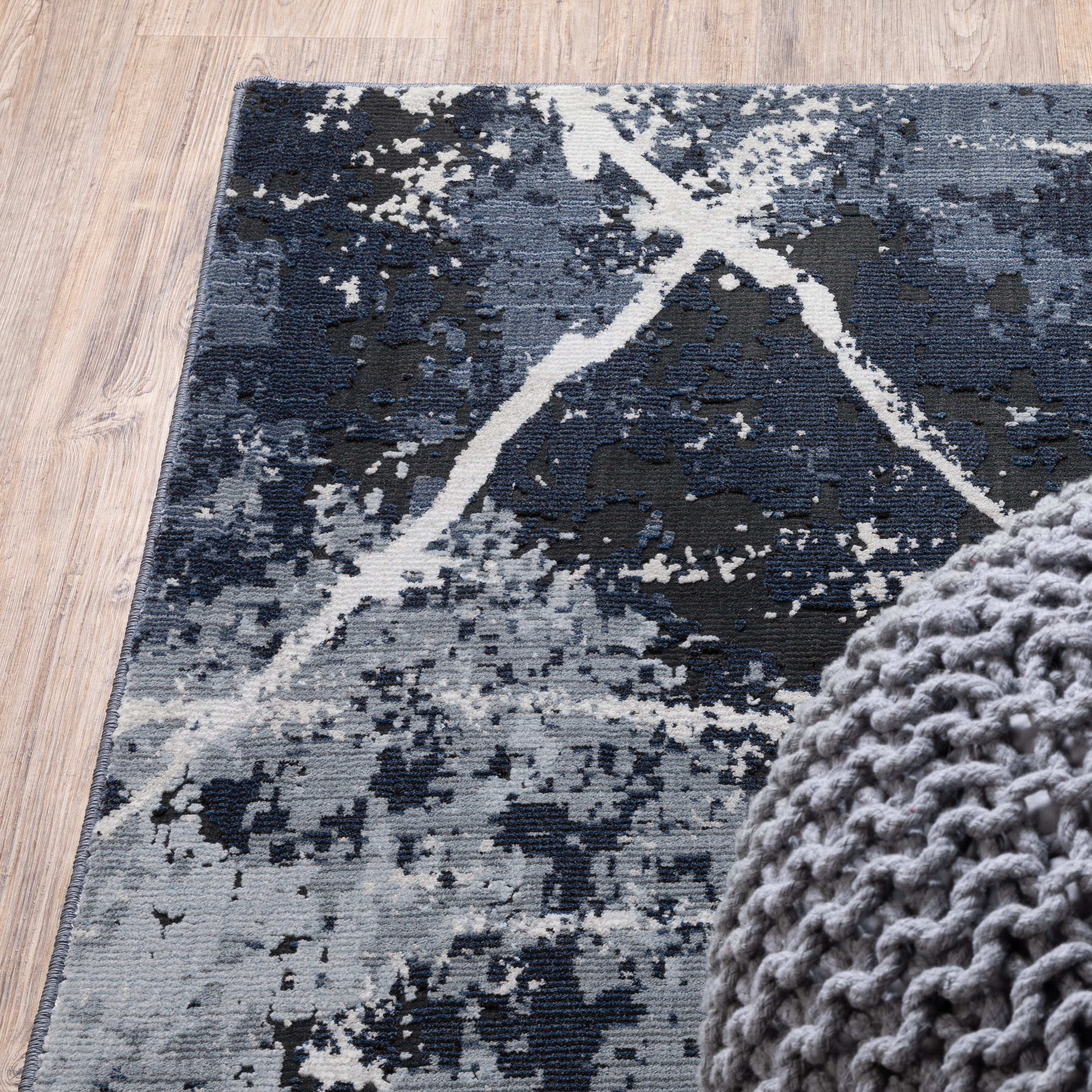 Oriental Weavers Caravan 7150B Blue/Blue Area Rug