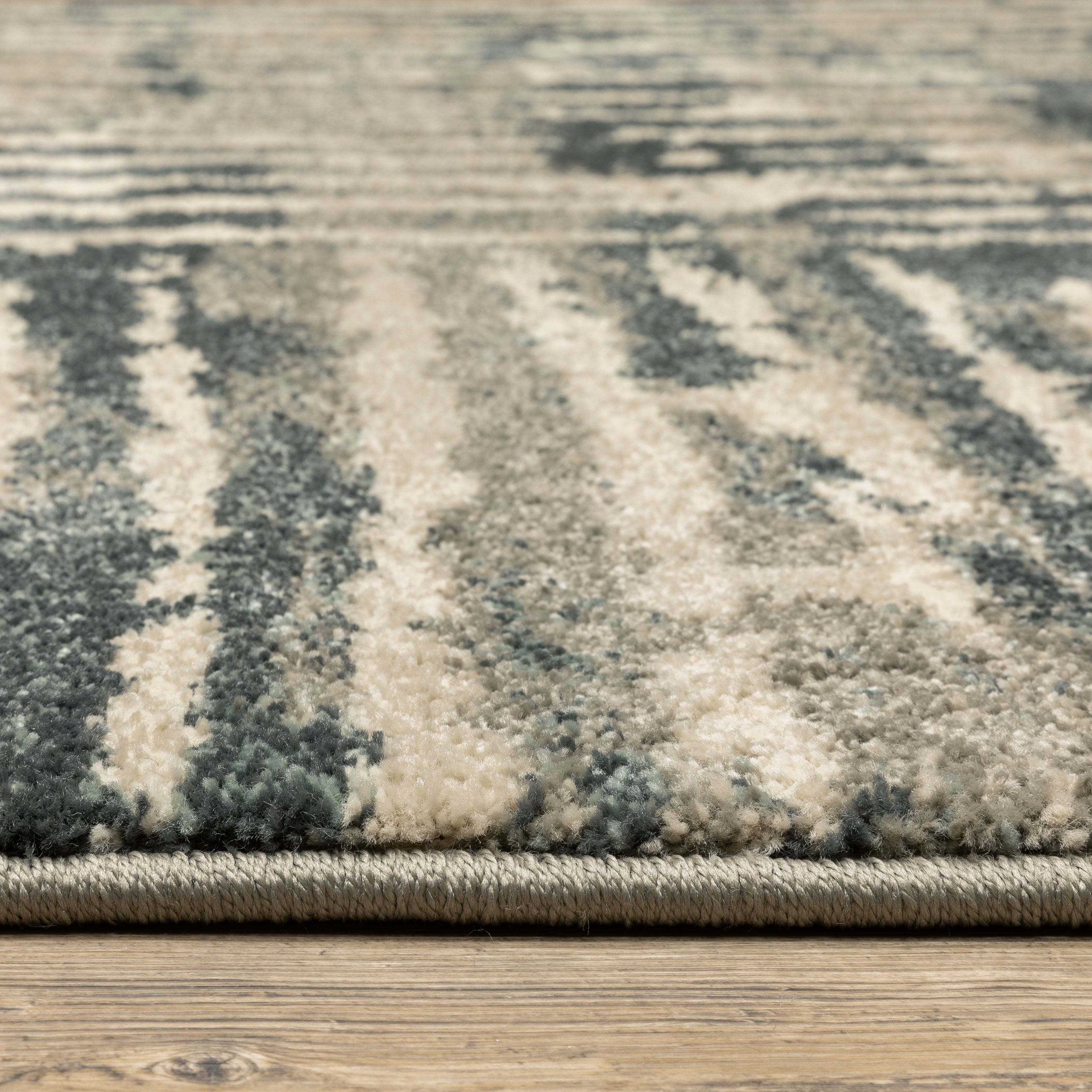 Oriental Weavers Carson 745C Blue/Beige Area Rug