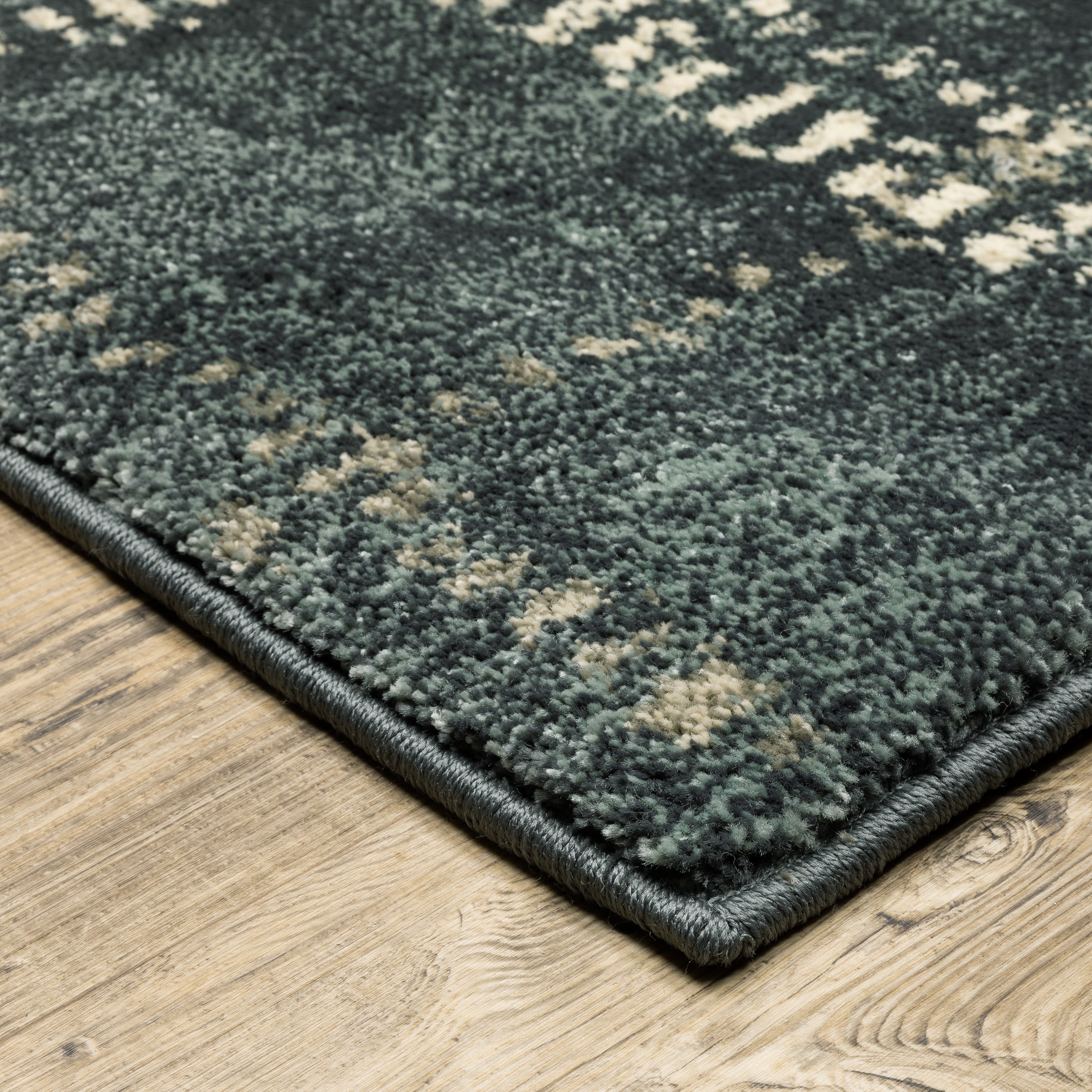 Oriental Weavers Carson 746J Blue/Ivory Area Rug