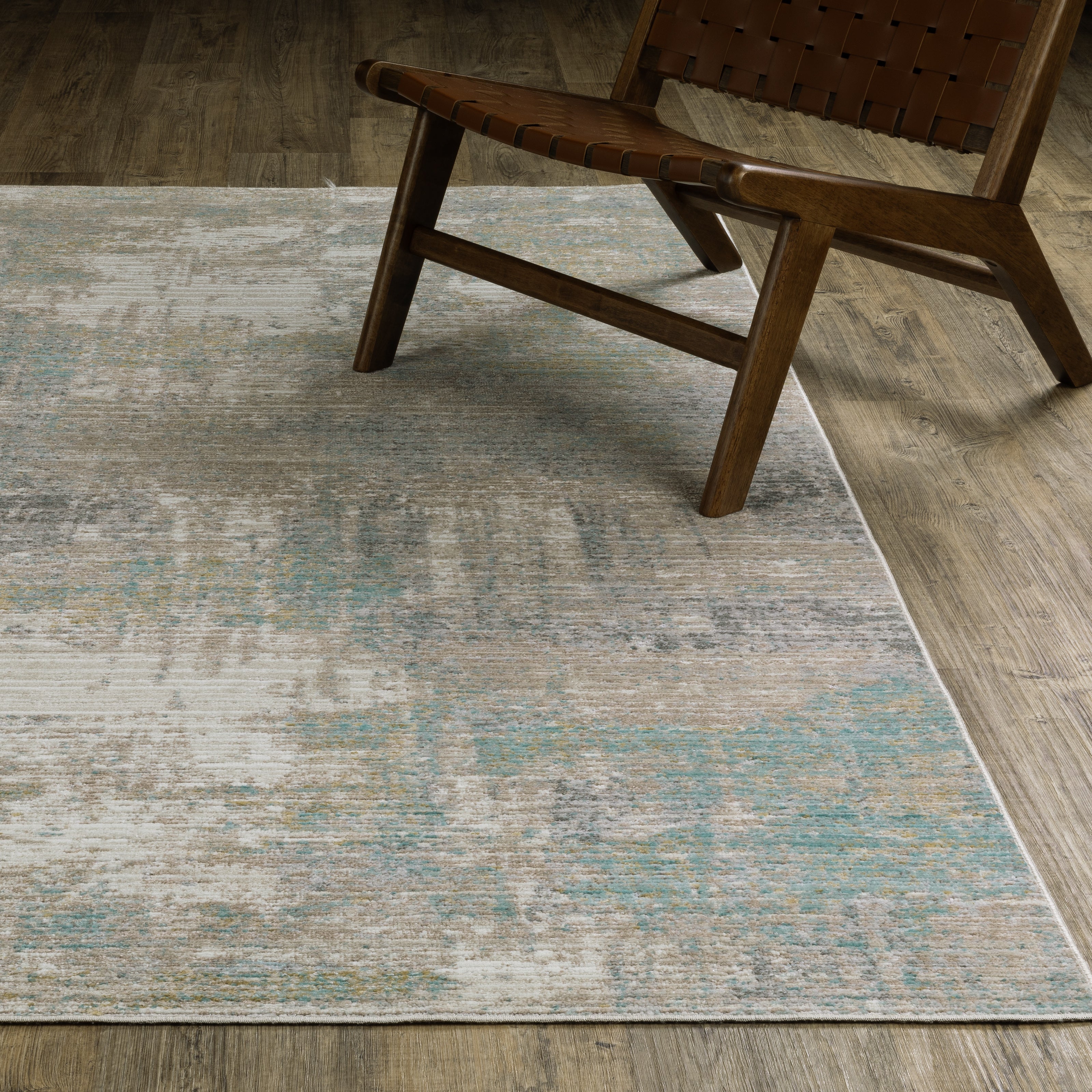 Oriental Weavers Cavett CAV01 Ivory/Green Area Rug