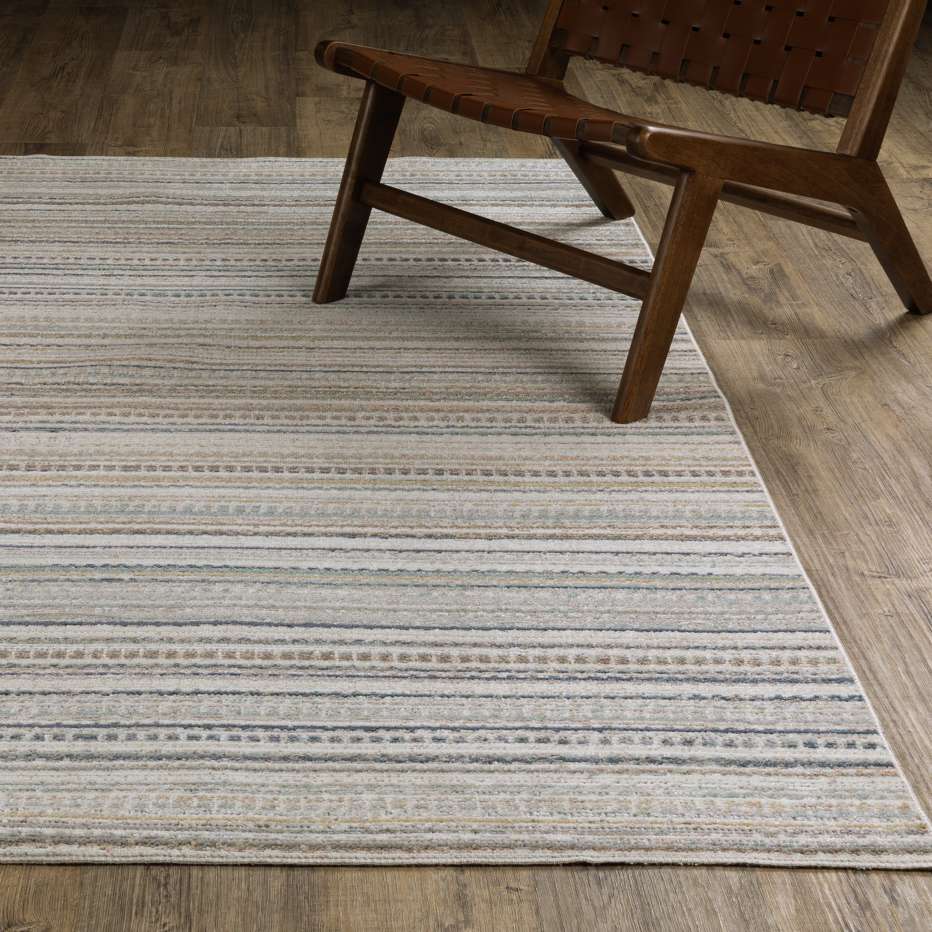 Oriental Weavers Cavett CAV10 Beige/Multi Area Rug