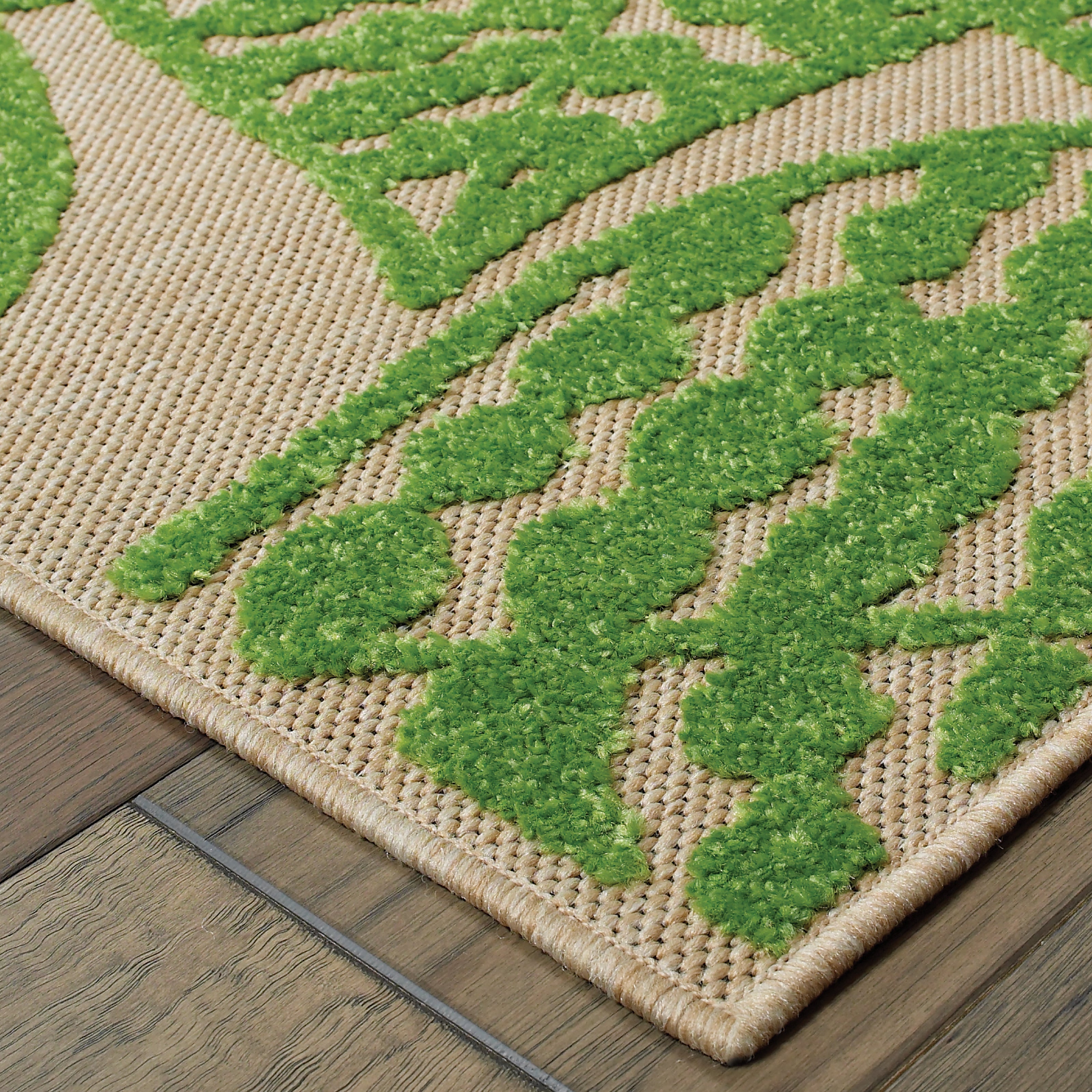 Oriental Weavers Cayman 566F Sand/Green Area Rug