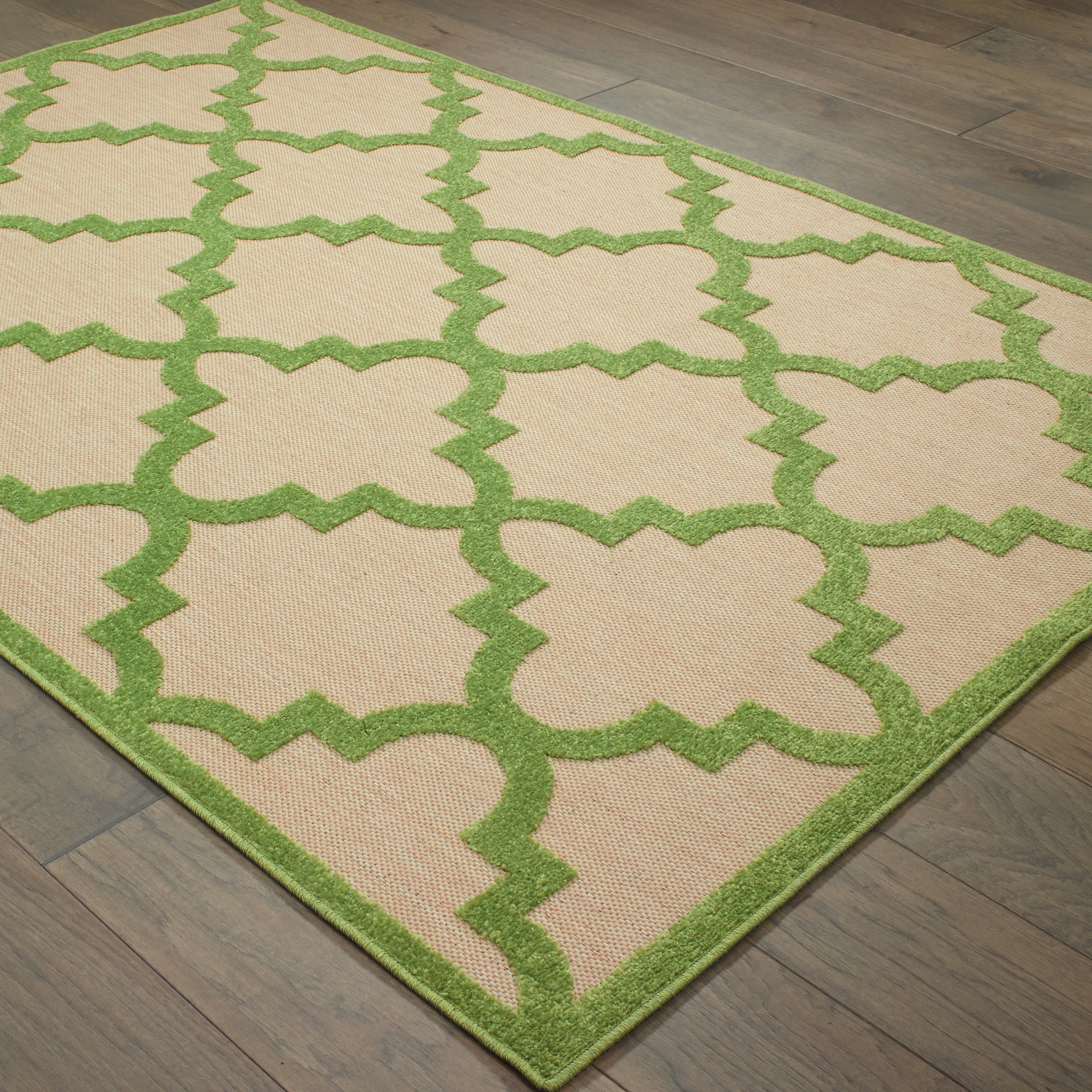 Oriental Weavers Cayman 660F Sand/Green Area Rug