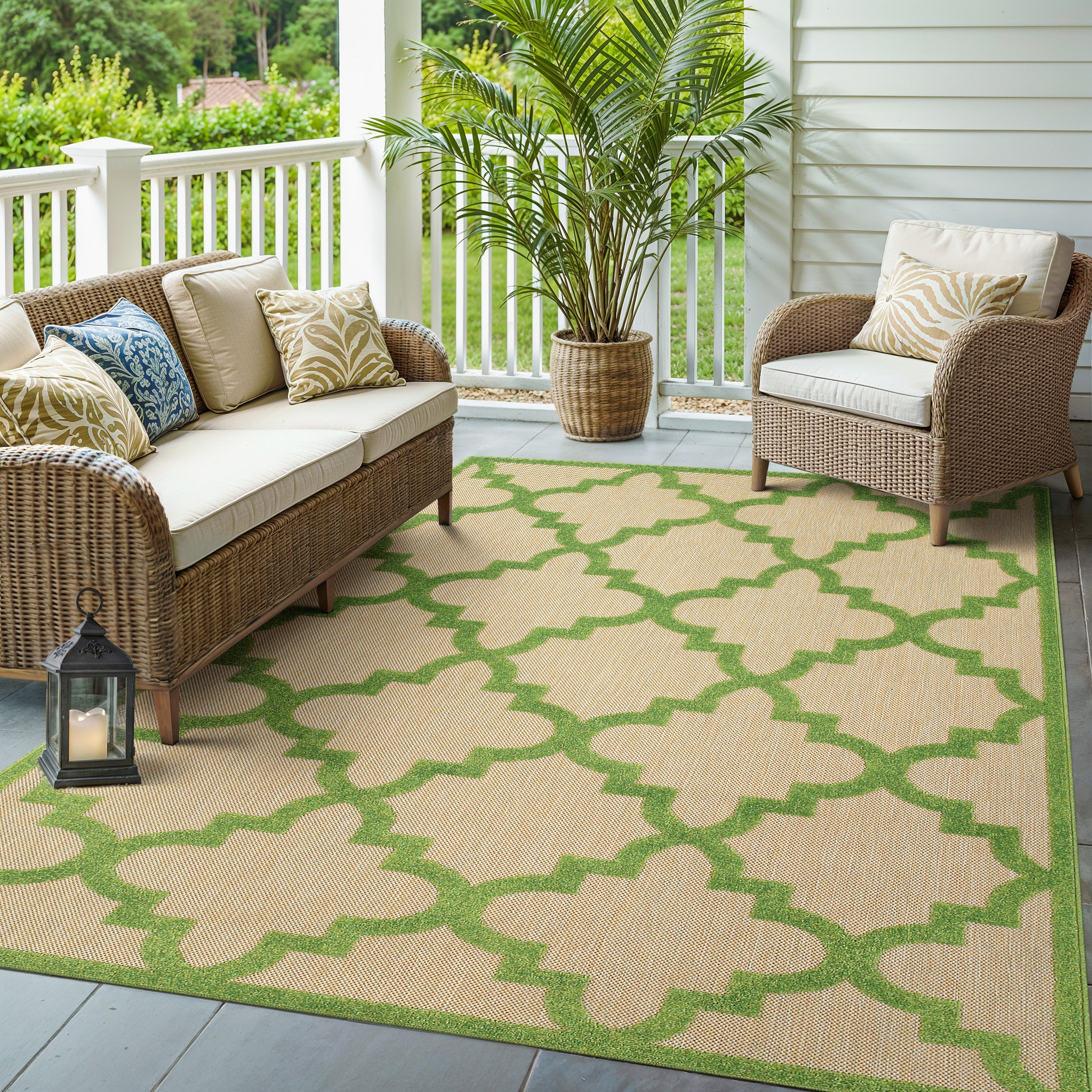 Oriental Weavers Cayman 660F Sand/Green Area Rug