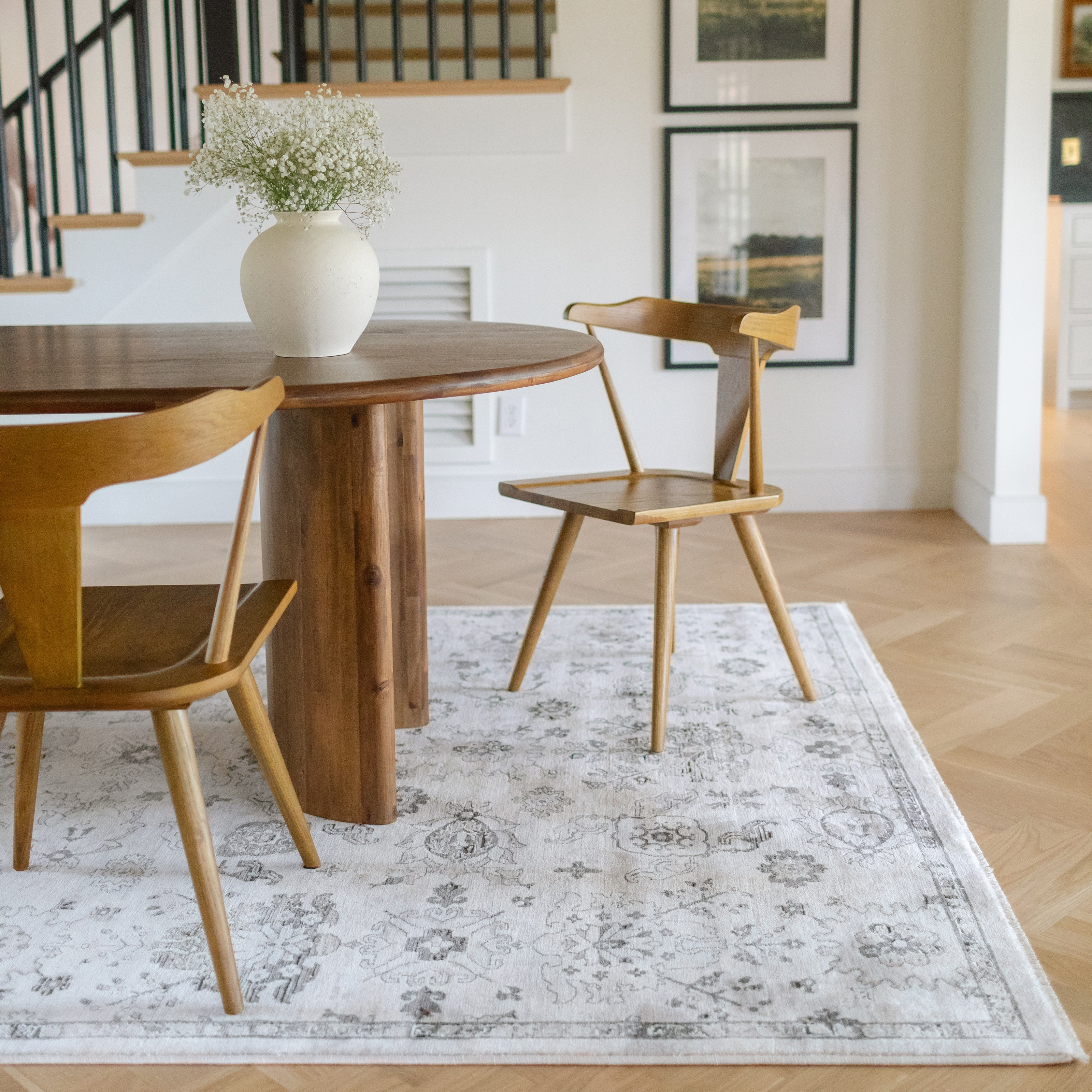 Oriental Weavers Chamberlain CH06B Ivory/Grey Area Rug