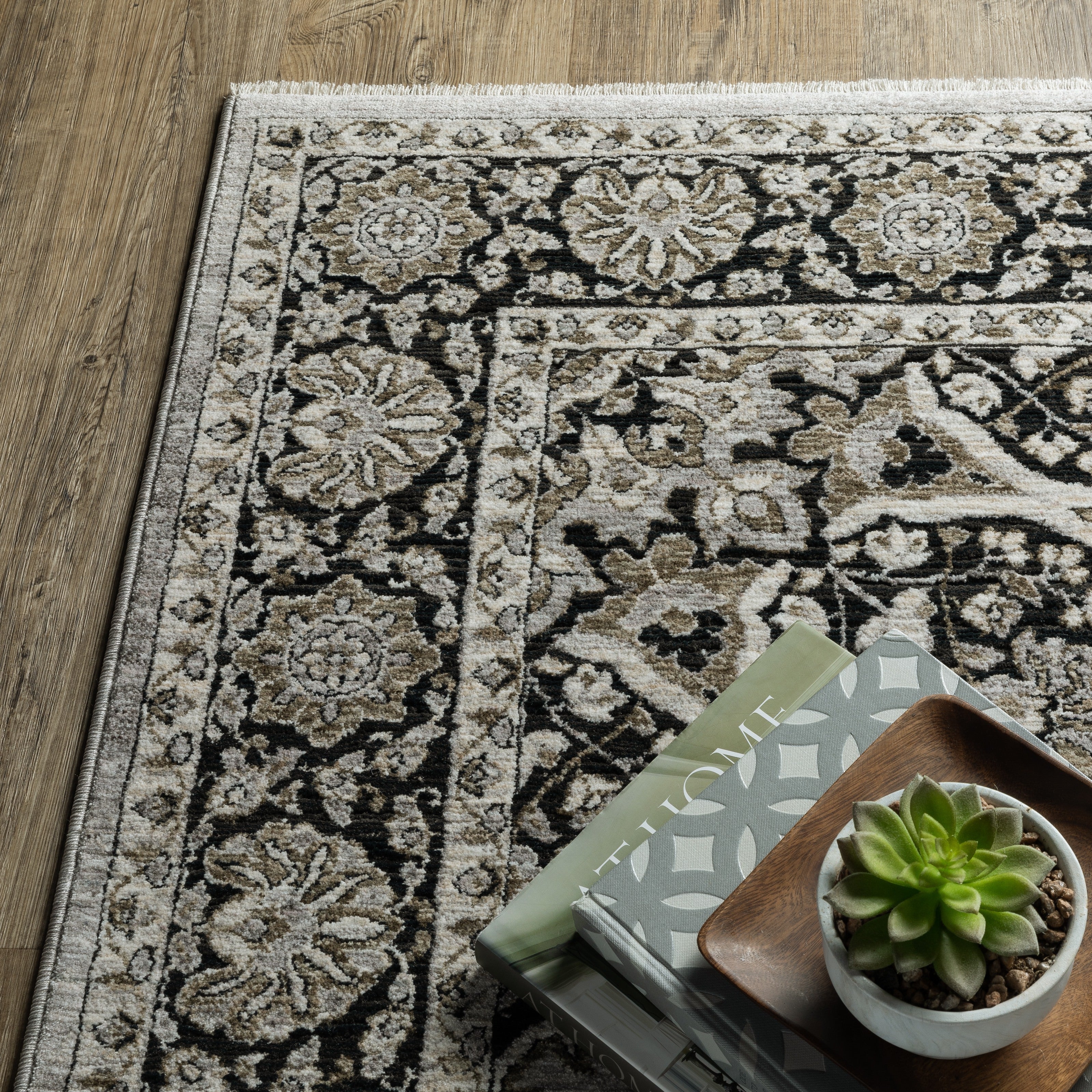 Oriental Weavers Chamberlain CH11L Grey/Black Area Rug