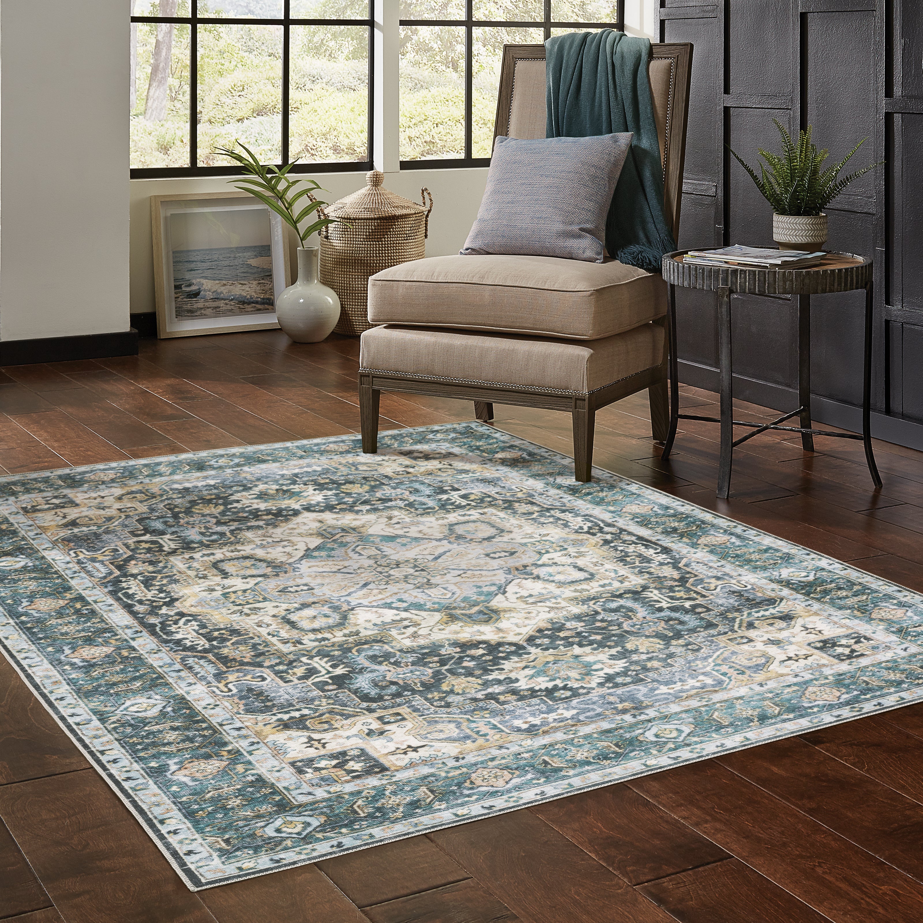 Oriental Weavers Charleston CHA01 Blue/Ivory Area Rug