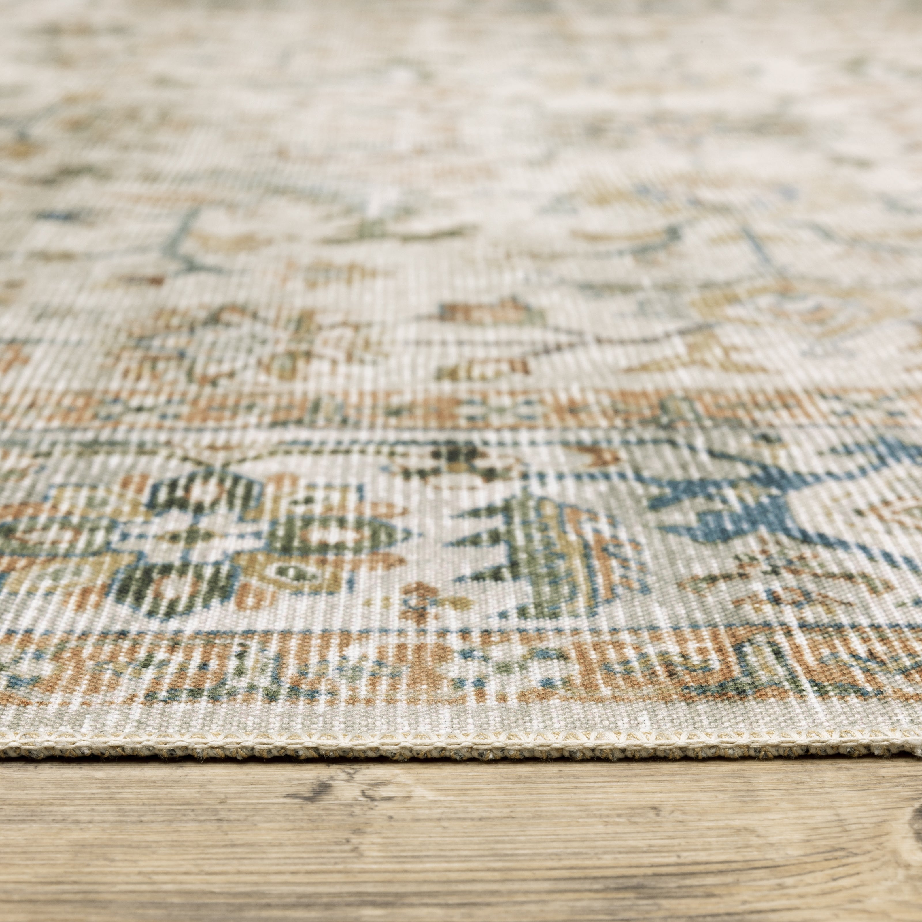 Oriental Weavers Charleston CHA10 Ivory/Multi Area Rug