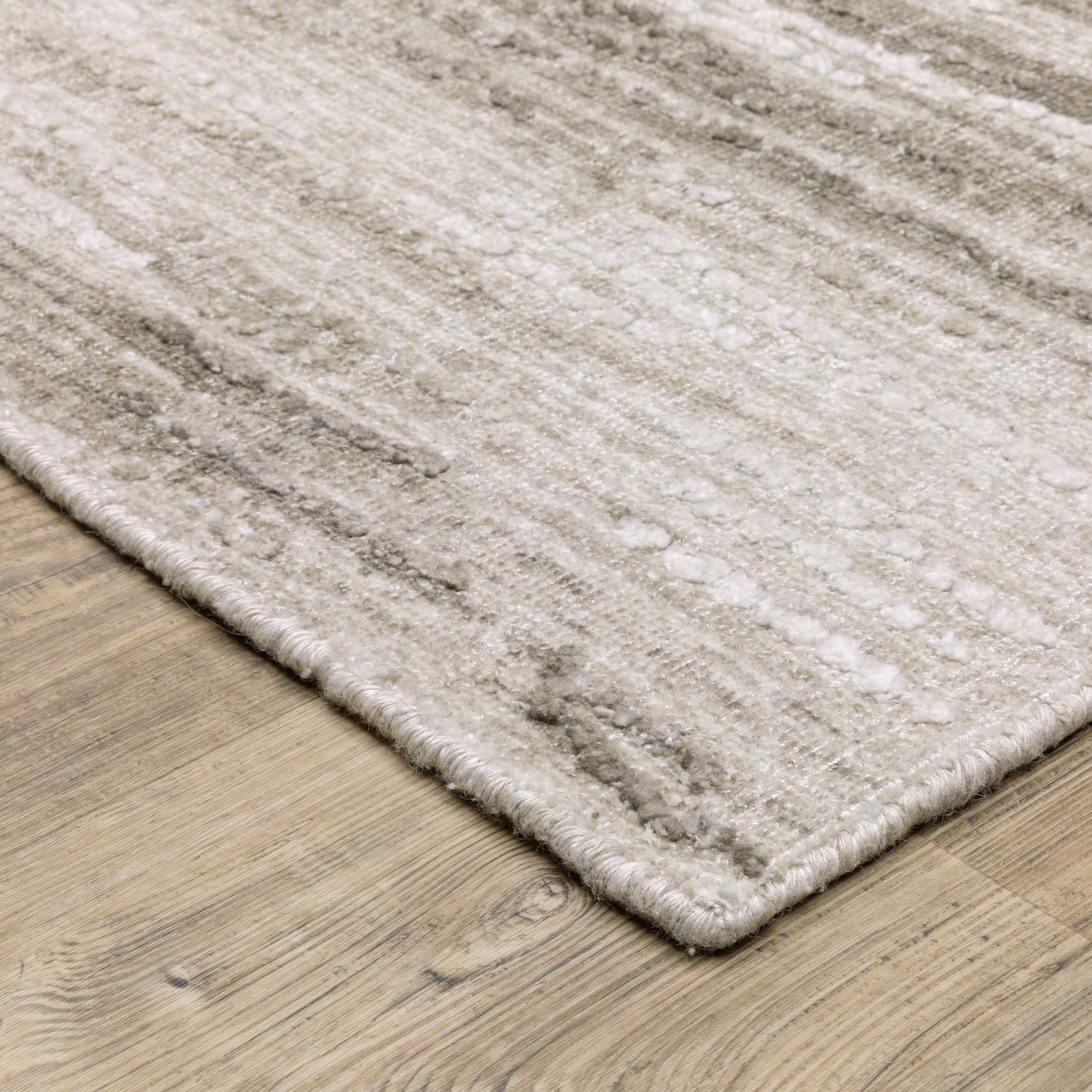 Oriental Weavers Clarke CLA01 Beige/Brown Area Rug