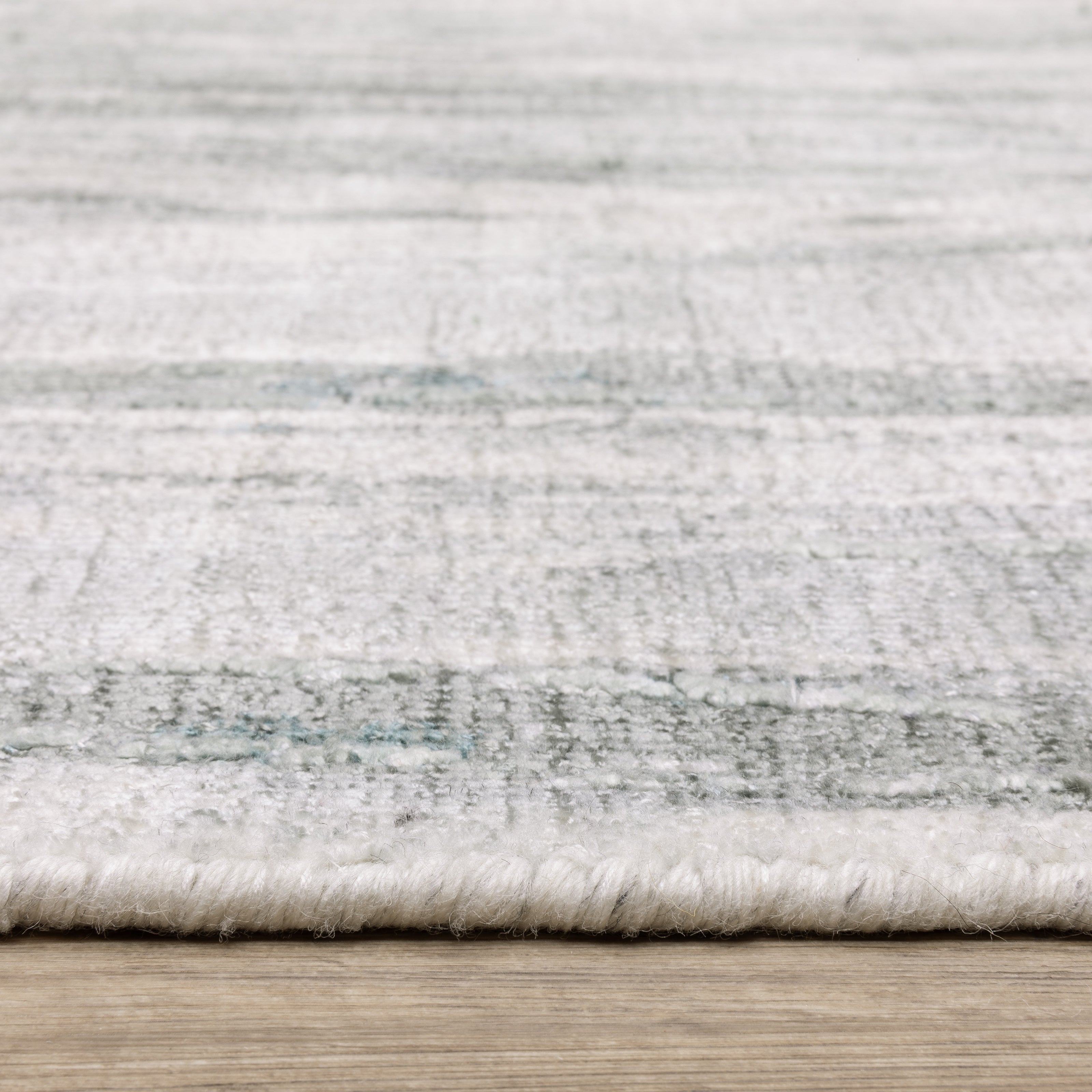 Oriental Weavers Clarke CLA03 Green/Ivory Area Rug