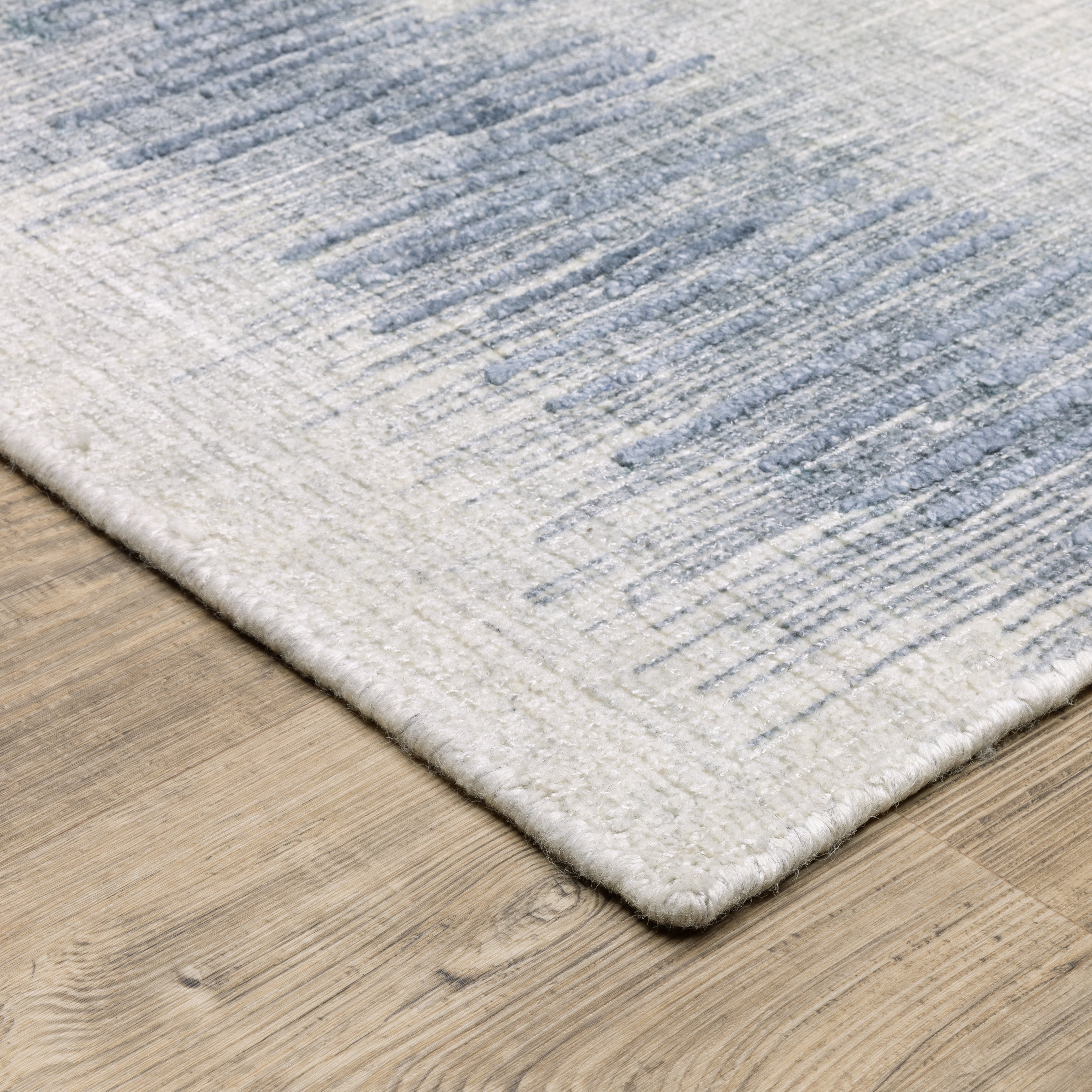 Oriental Weavers Clarke CLA06 Blue/Ivory Area Rug