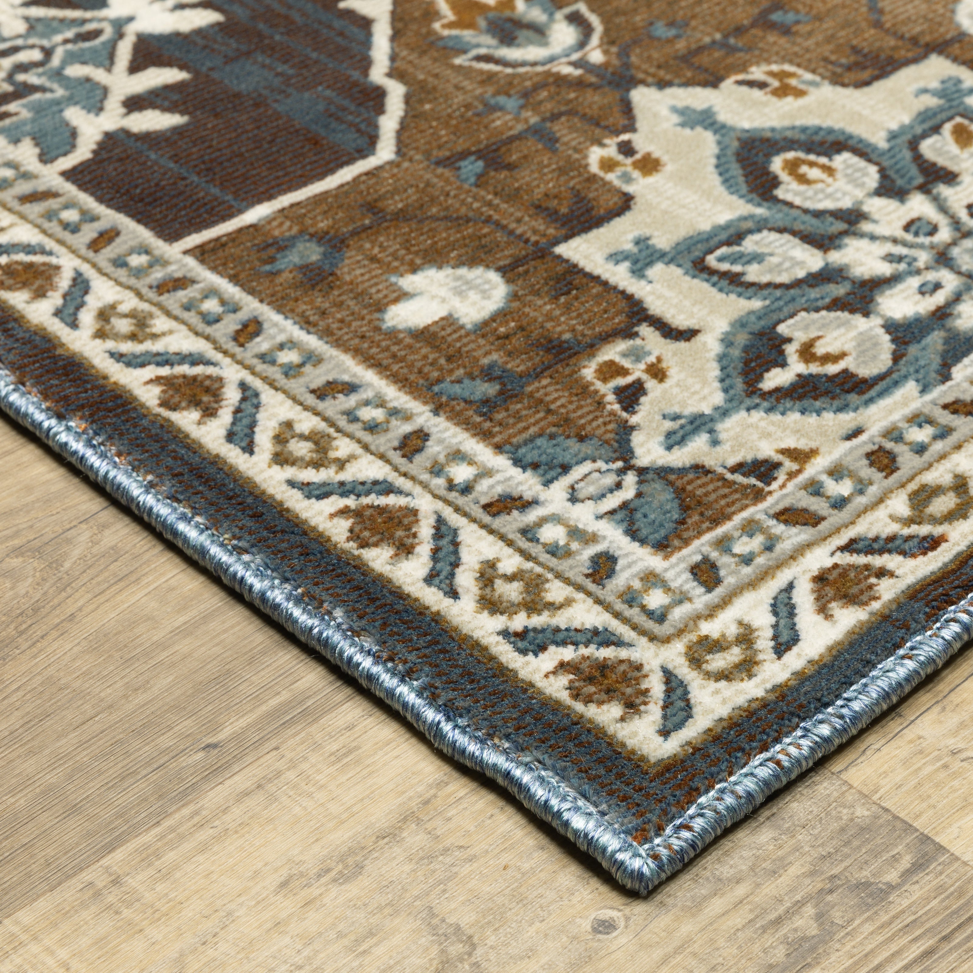 Oriental Weavers Ellington ELL07 Blue/Rust Area Rug
