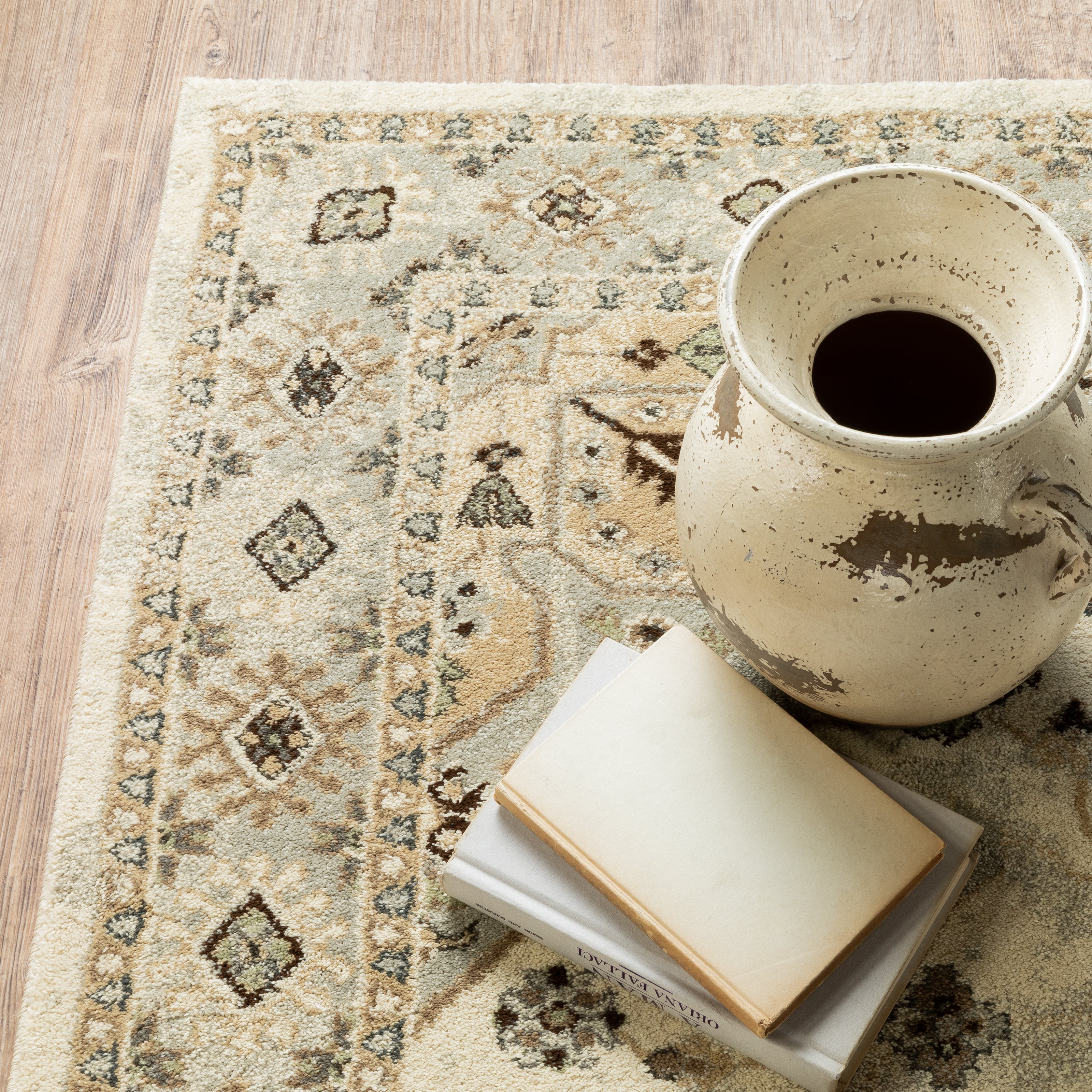 Oriental Weavers Florence 4332X Beige/Grey Area Rug