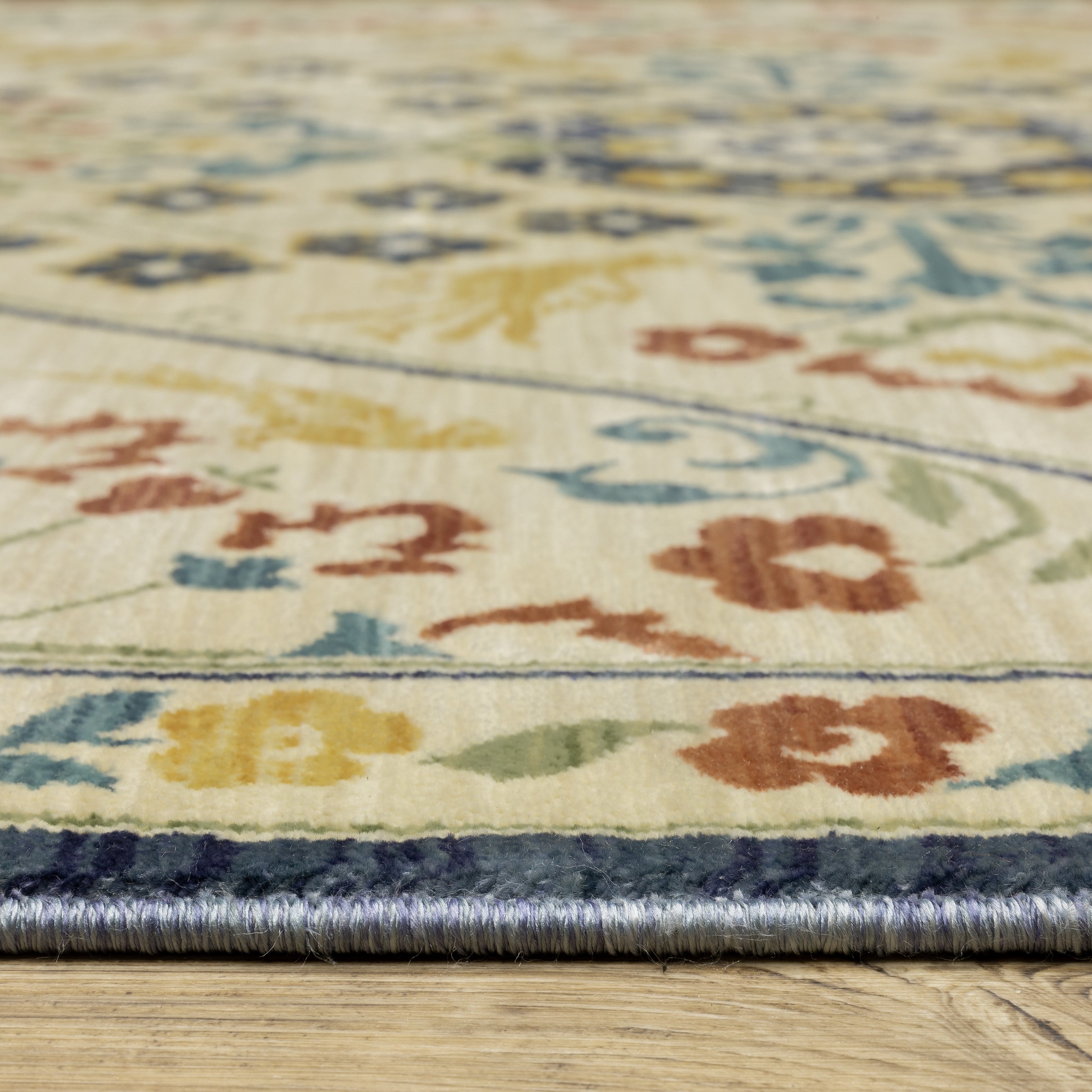 Oriental Weavers Francesca FR06B Ivory/Multi Area Rug