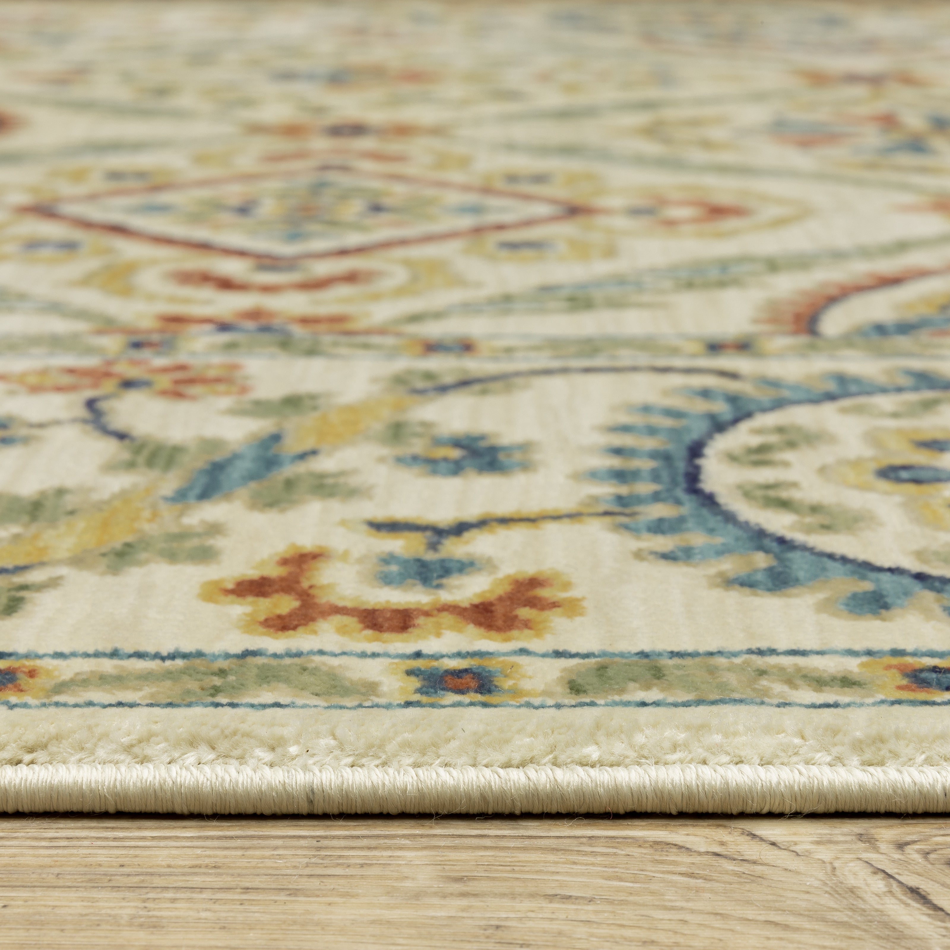 Oriental Weavers Francesca FR07A Ivory/Multi Area Rug