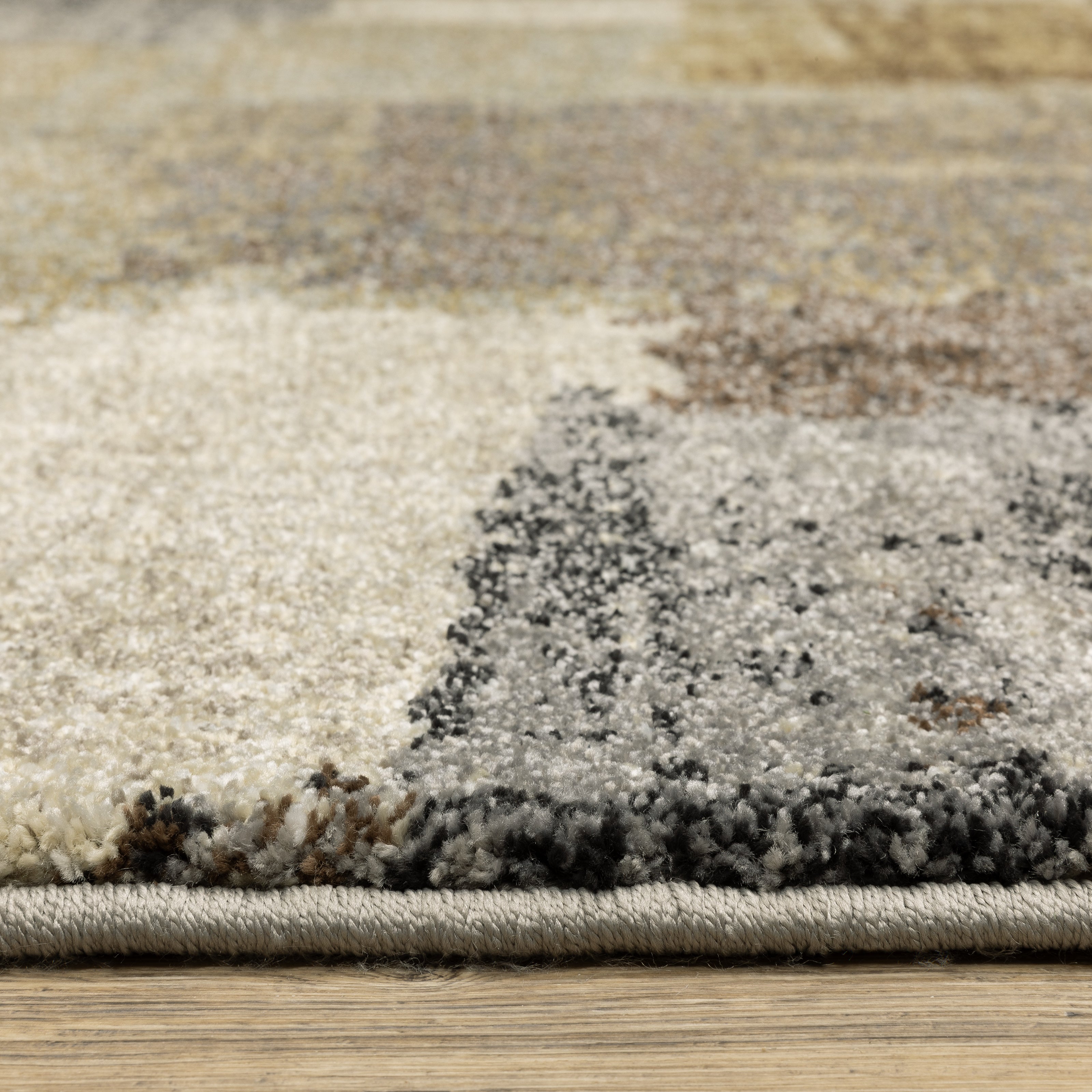 Oriental Weavers Gemma GEM01 Green/Brown Area Rug