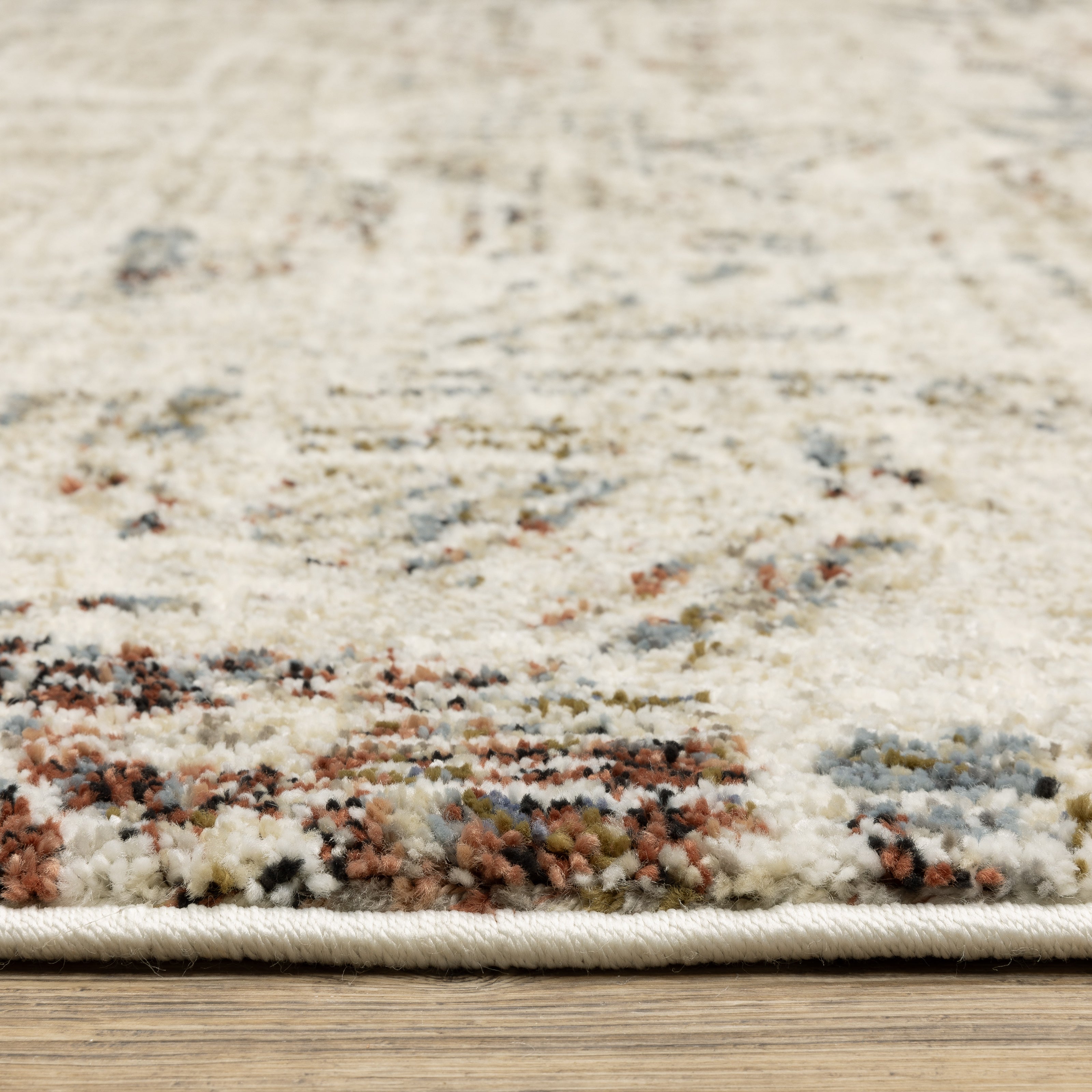 Oriental Weavers Gemma GEM08 Beige/Multi Area Rug