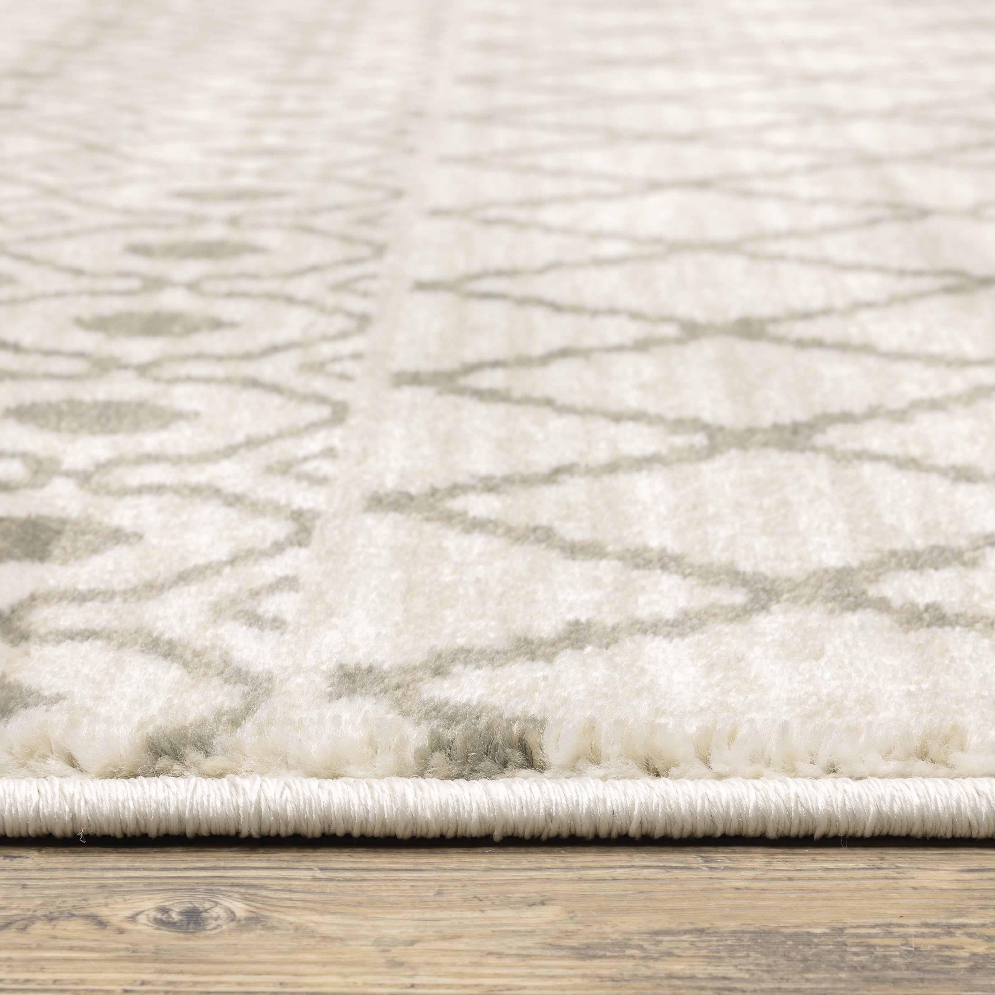 Oriental Weavers Georgia 717B Ivory/Grey Area Rug