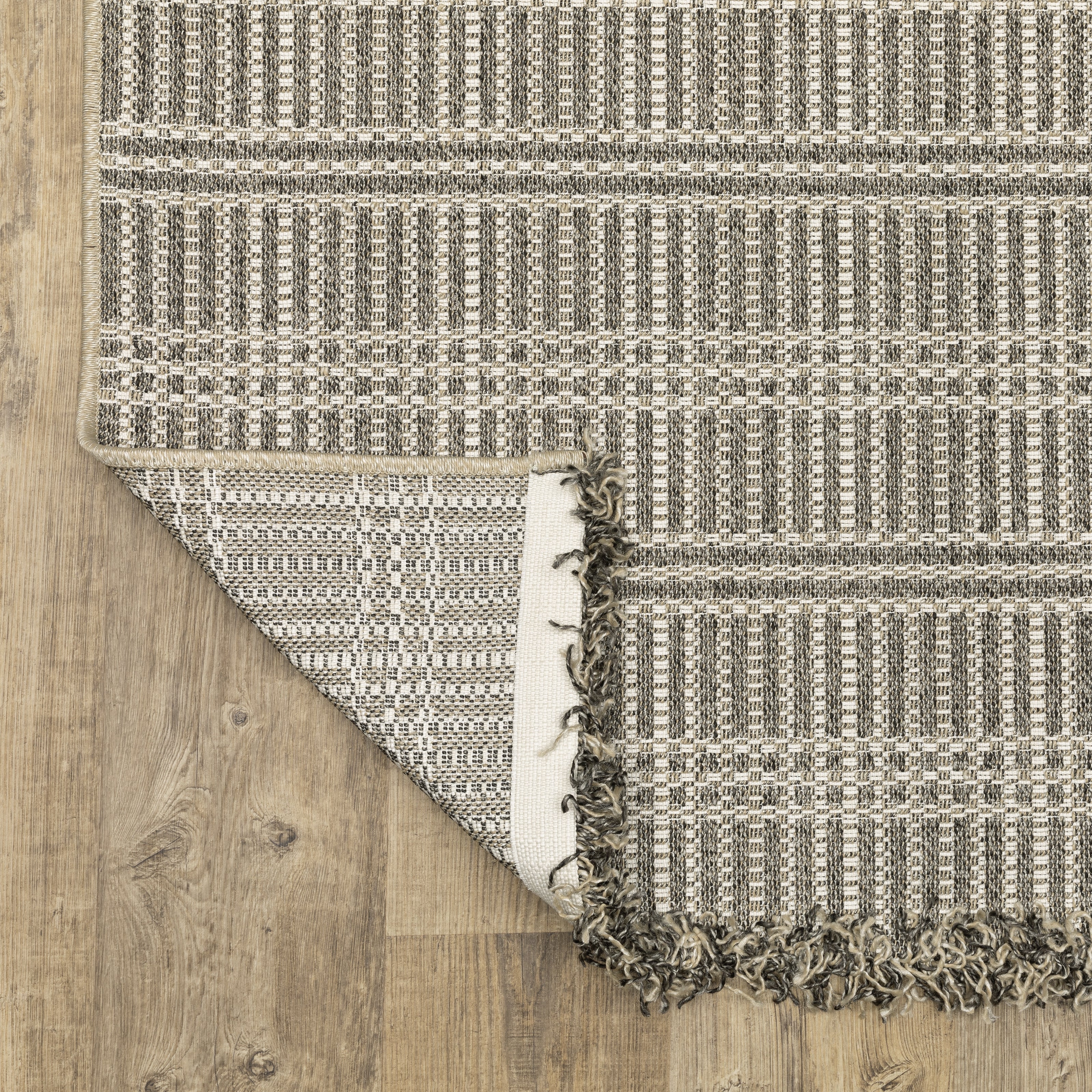 Oriental Weavers Gillian 163J Beige/Black Area Rug
