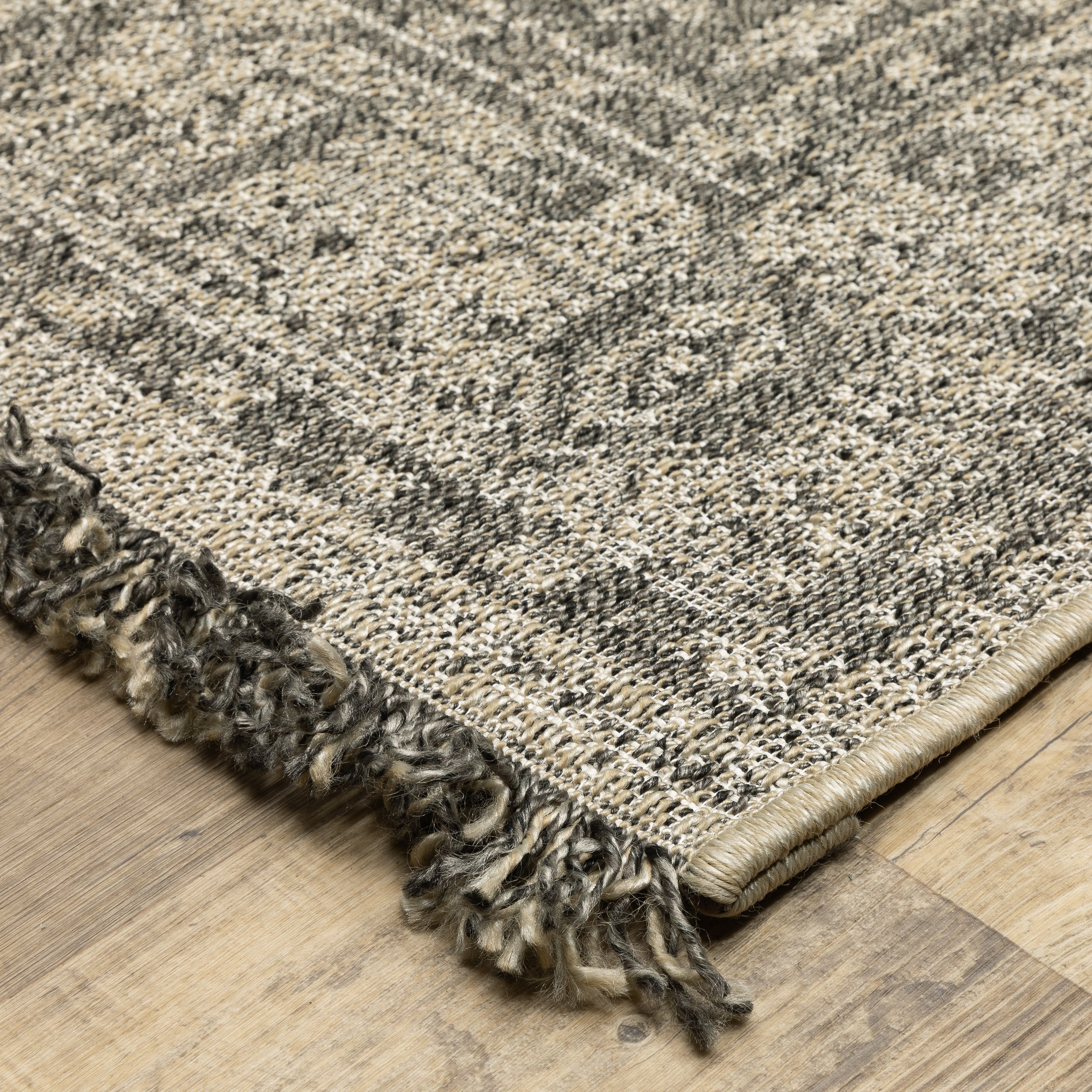 Oriental Weavers Gillian 5094X Beige/Black Area Rug