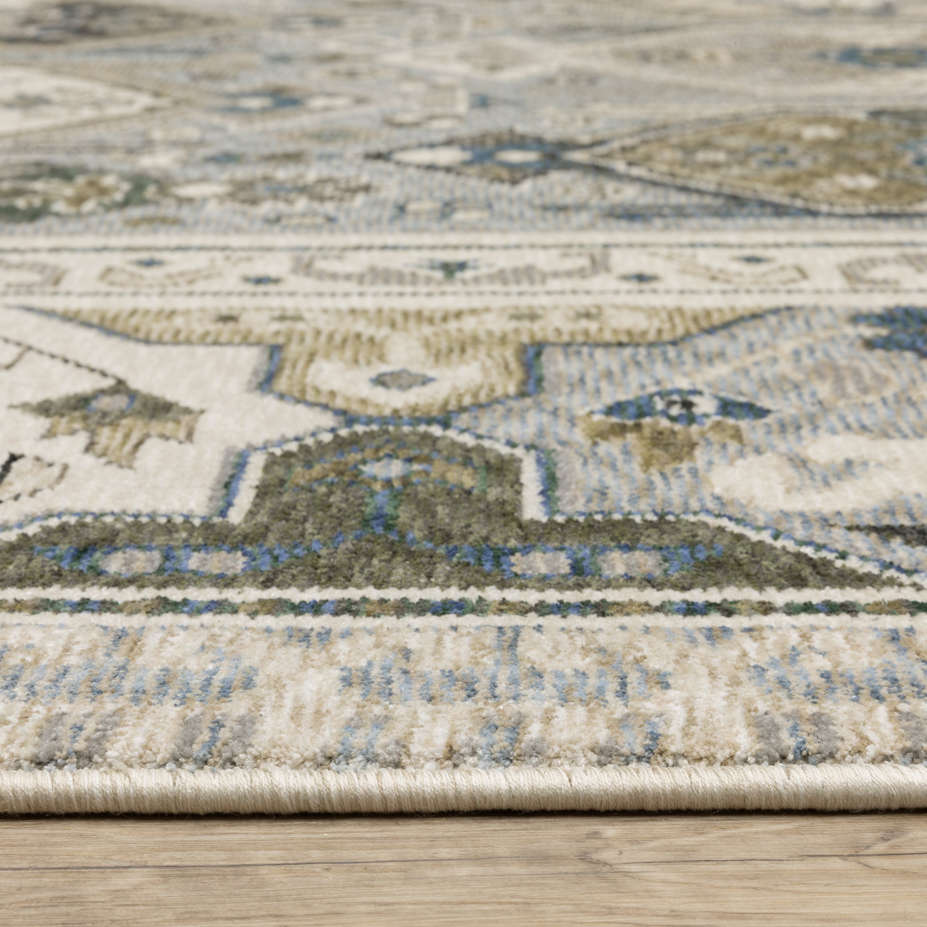 Oriental Weavers Hastings HA04U Ivory/Blue Area Rug